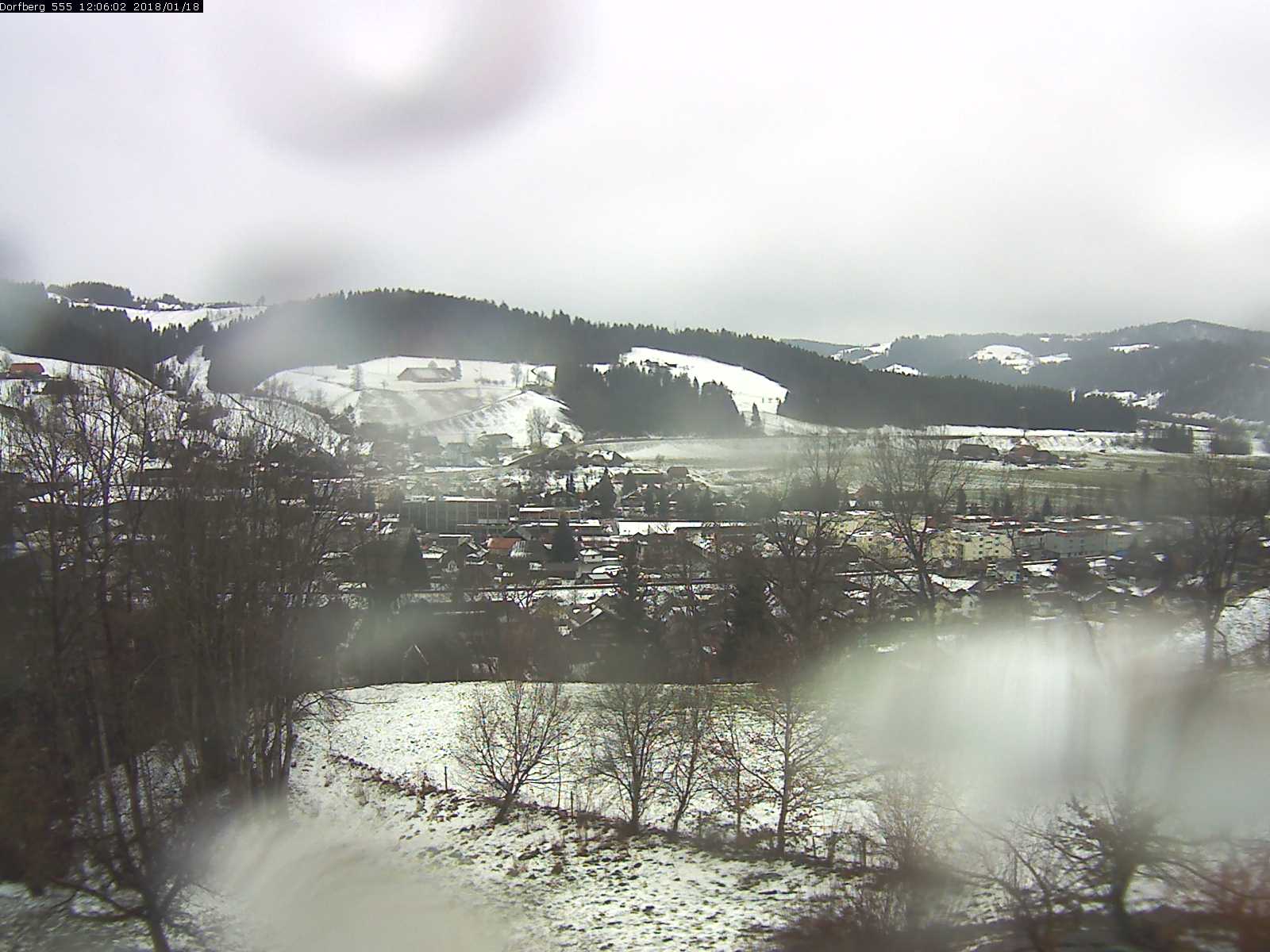 Webcam-Bild: Aussicht vom Dorfberg in Langnau 20180118-120601