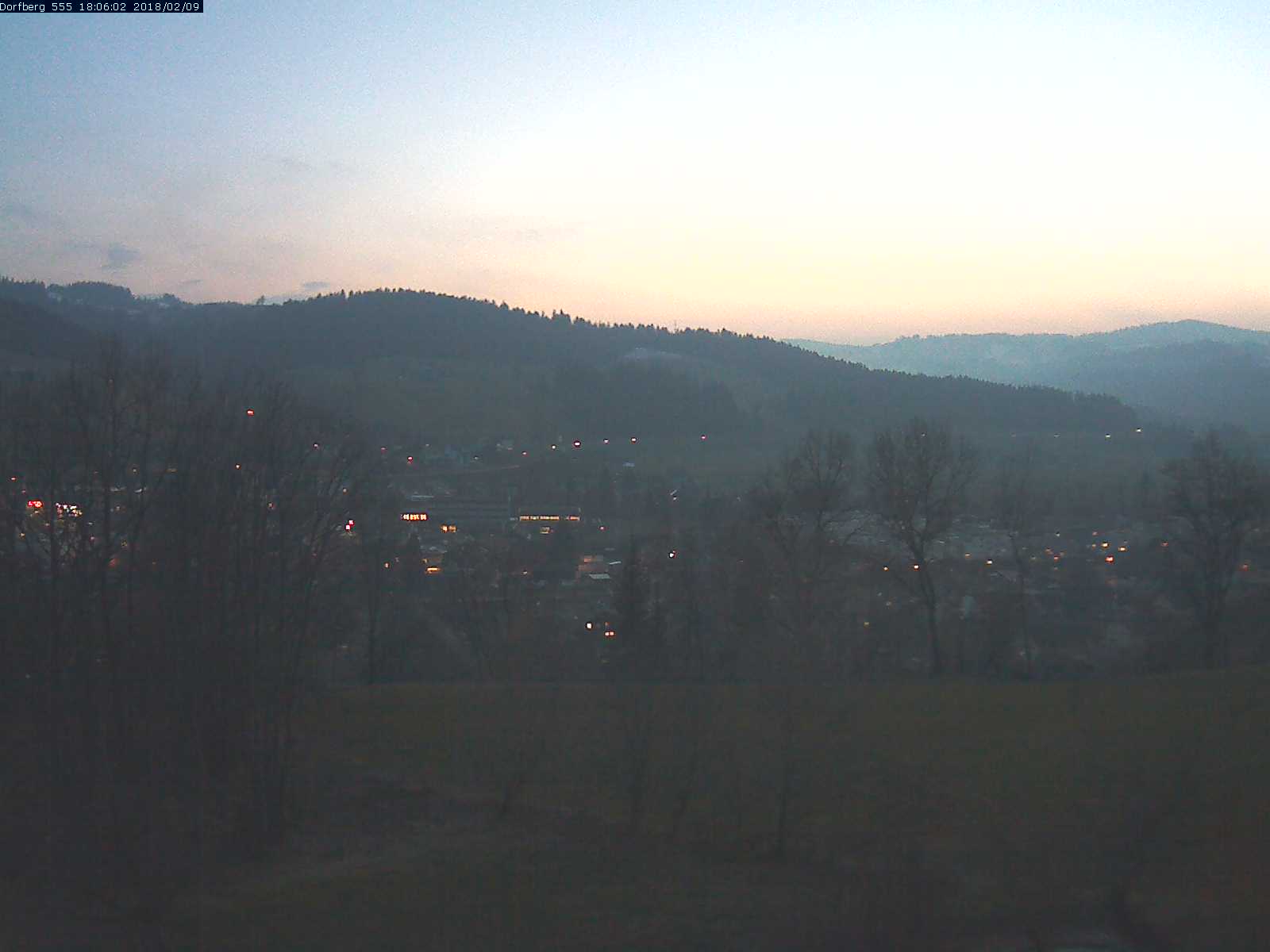 Webcam-Bild: Aussicht vom Dorfberg in Langnau 20180209-180601