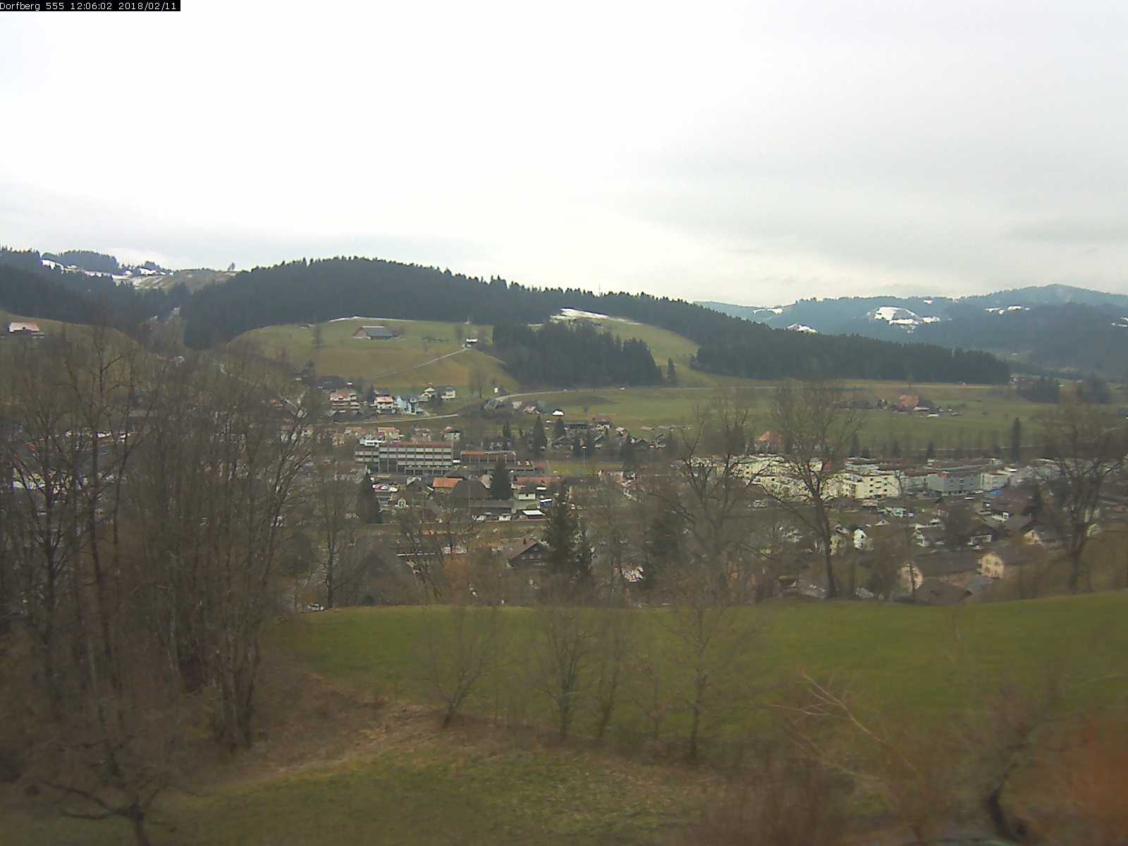 Webcam-Bild: Aussicht vom Dorfberg in Langnau 20180211-120601