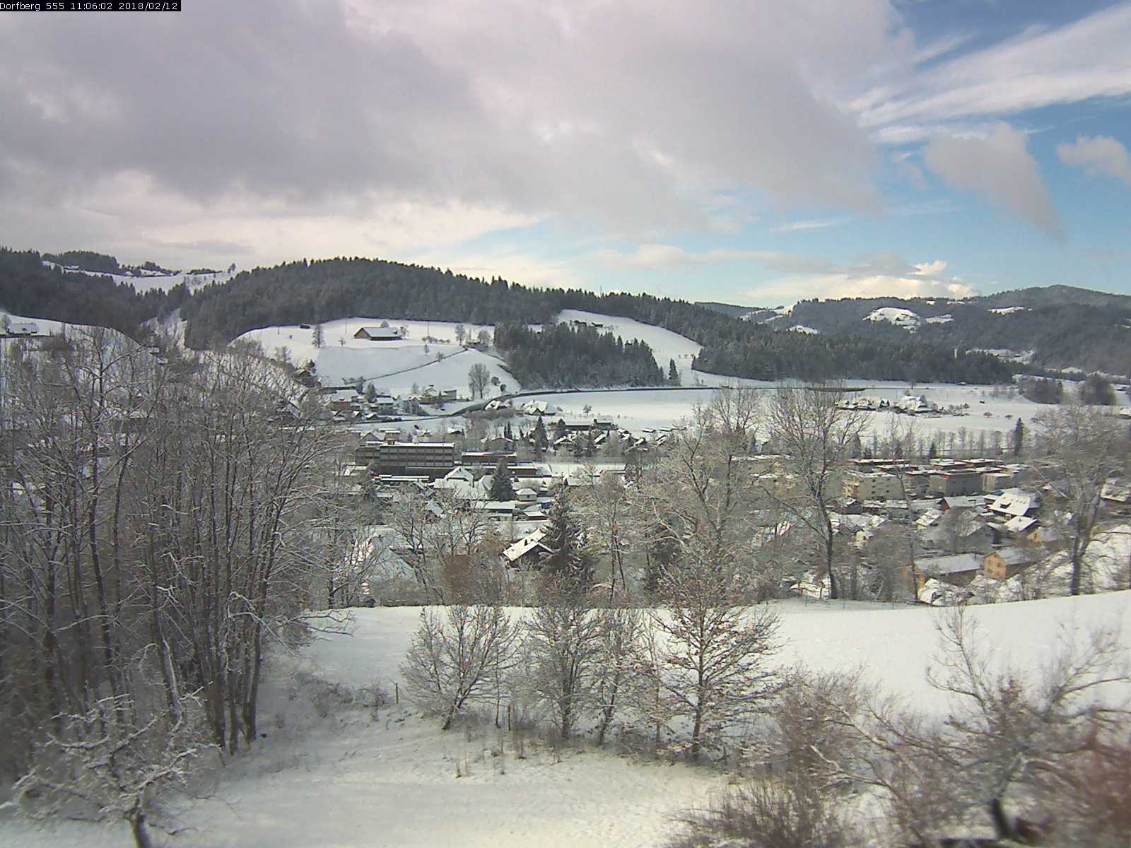 Webcam-Bild: Aussicht vom Dorfberg in Langnau 20180212-110601