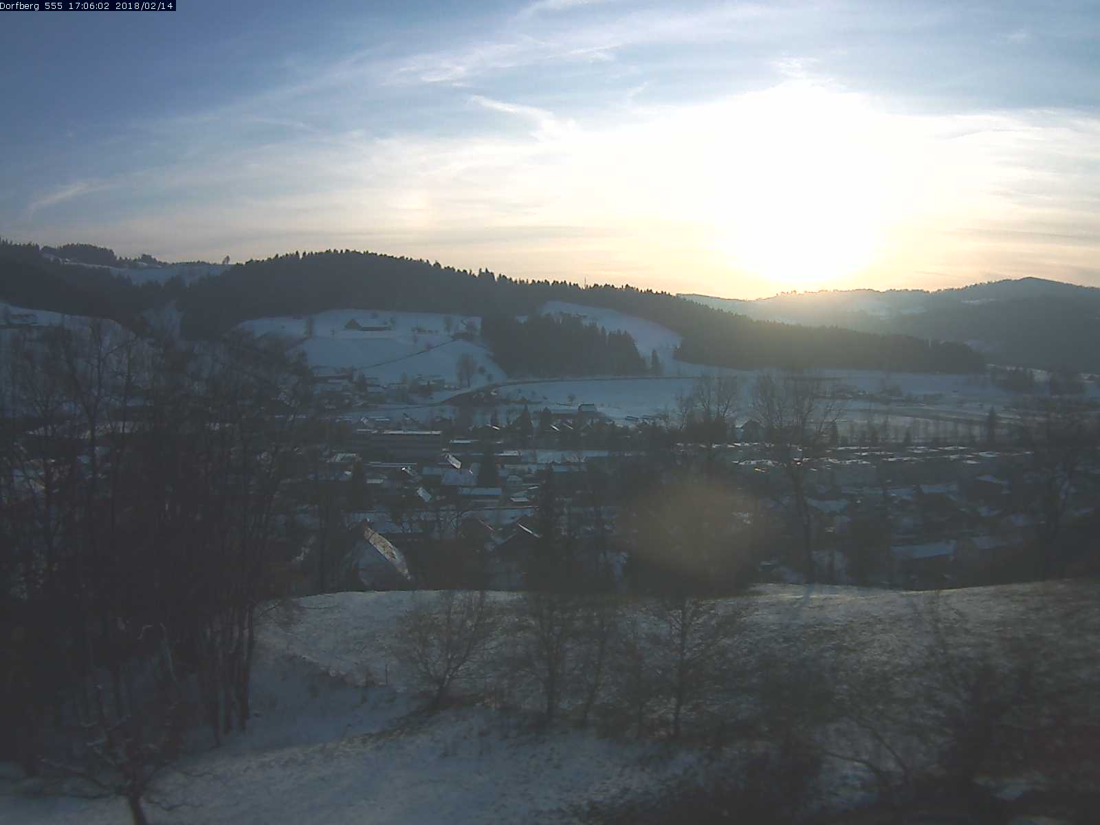 Webcam-Bild: Aussicht vom Dorfberg in Langnau 20180214-170601