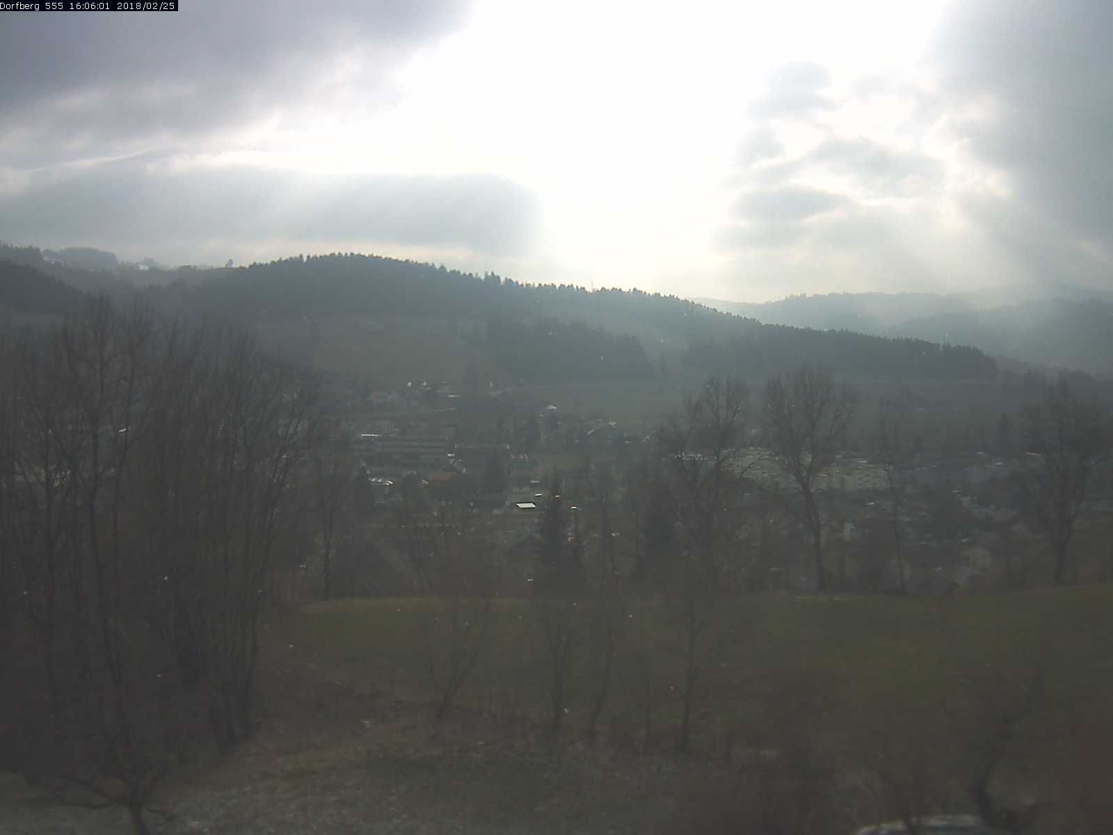 Webcam-Bild: Aussicht vom Dorfberg in Langnau 20180225-160601
