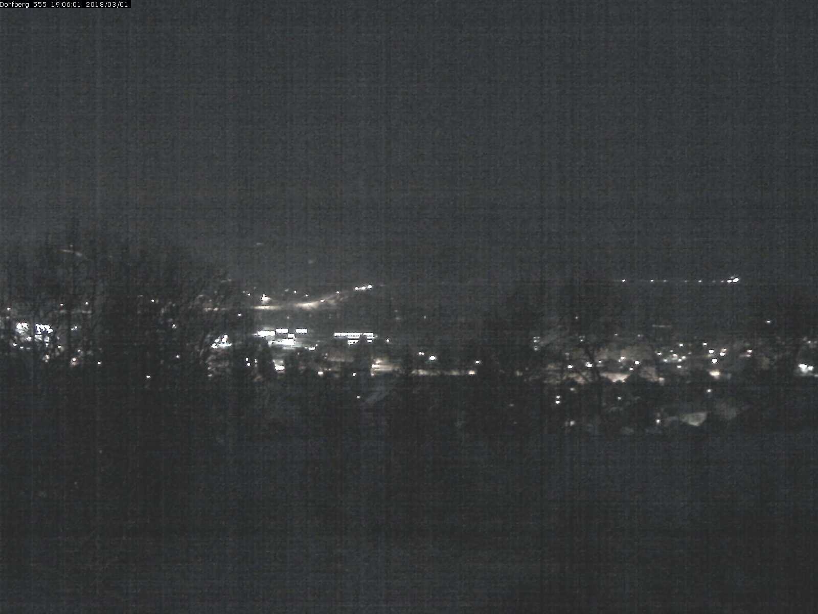 Webcam-Bild: Aussicht vom Dorfberg in Langnau 20180301-190601