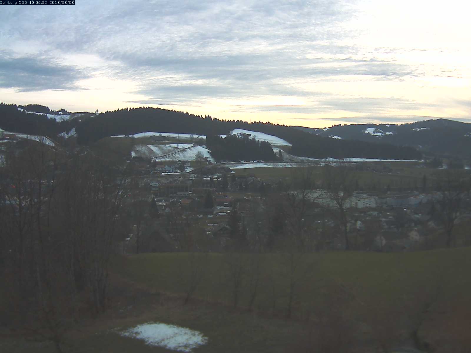 Webcam-Bild: Aussicht vom Dorfberg in Langnau 20180308-180601