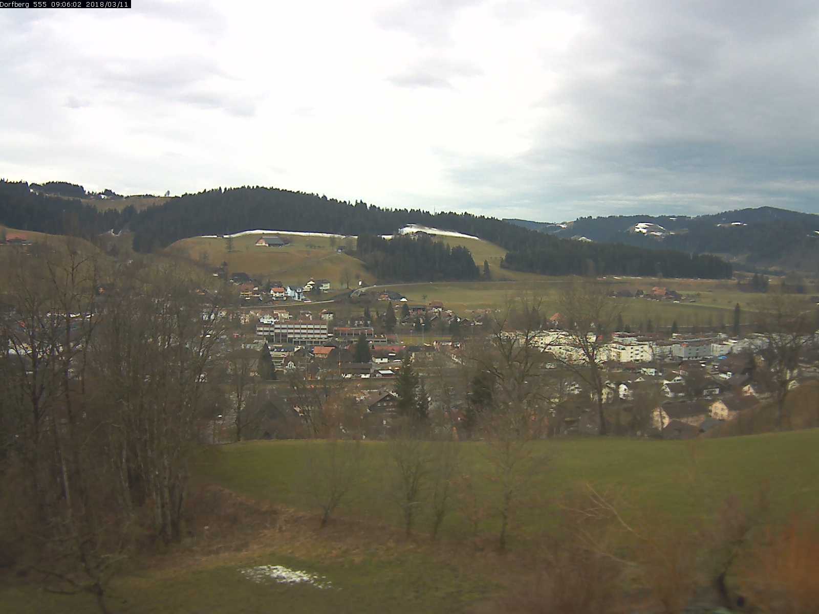 Webcam-Bild: Aussicht vom Dorfberg in Langnau 20180311-090601