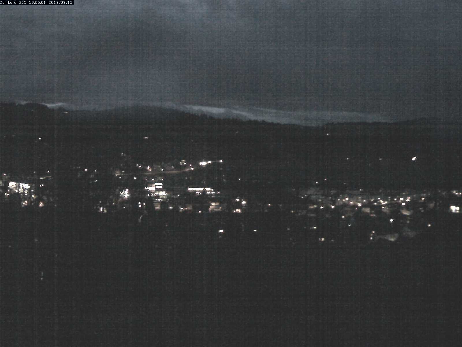 Webcam-Bild: Aussicht vom Dorfberg in Langnau 20180312-190601