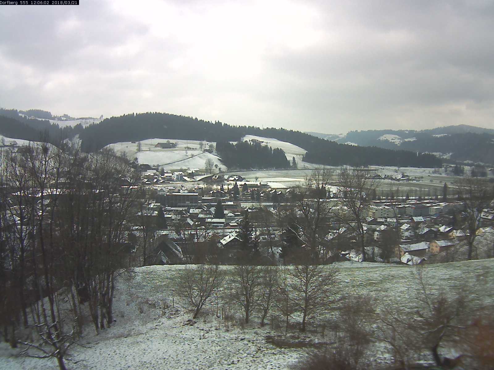 Webcam-Bild: Aussicht vom Dorfberg in Langnau 20180321-120601
