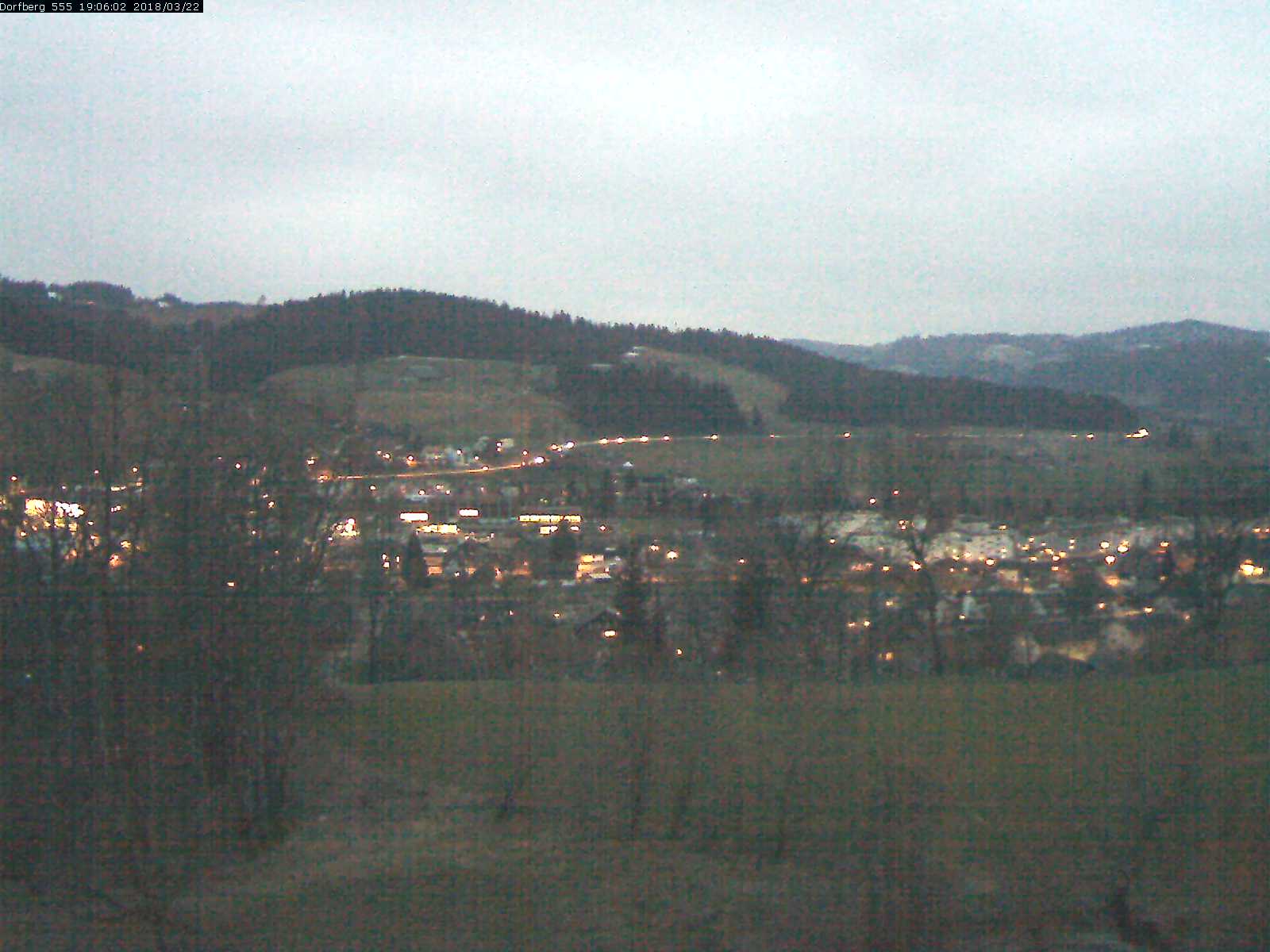 Webcam-Bild: Aussicht vom Dorfberg in Langnau 20180322-190601