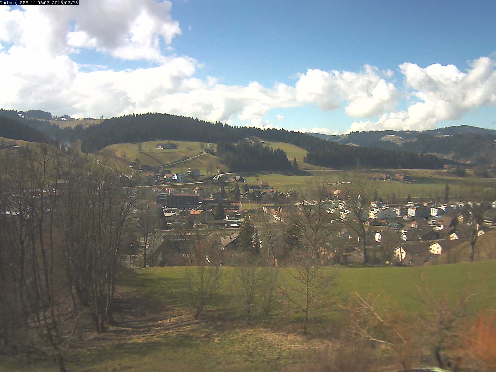 Webcam-Bild: Aussicht vom Dorfberg in Langnau 20180323-110601