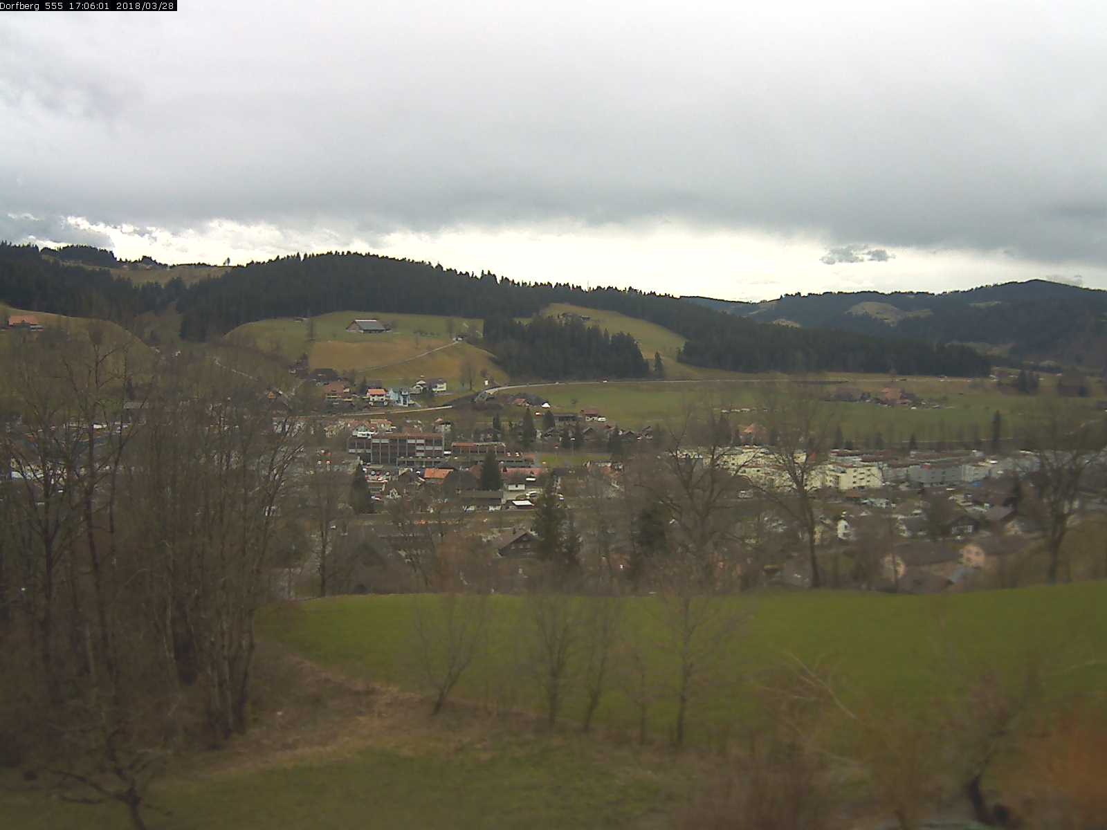 Webcam-Bild: Aussicht vom Dorfberg in Langnau 20180328-170601