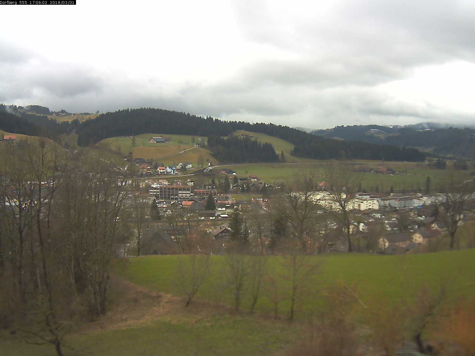 Webcam-Bild: Aussicht vom Dorfberg in Langnau 20180331-170601