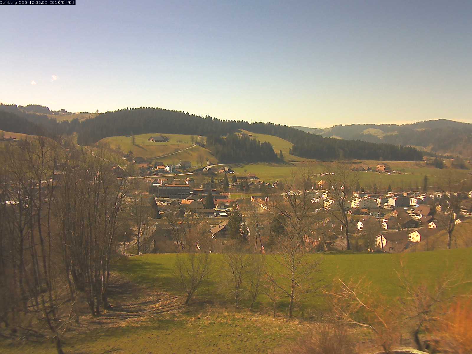 Webcam-Bild: Aussicht vom Dorfberg in Langnau 20180404-120601