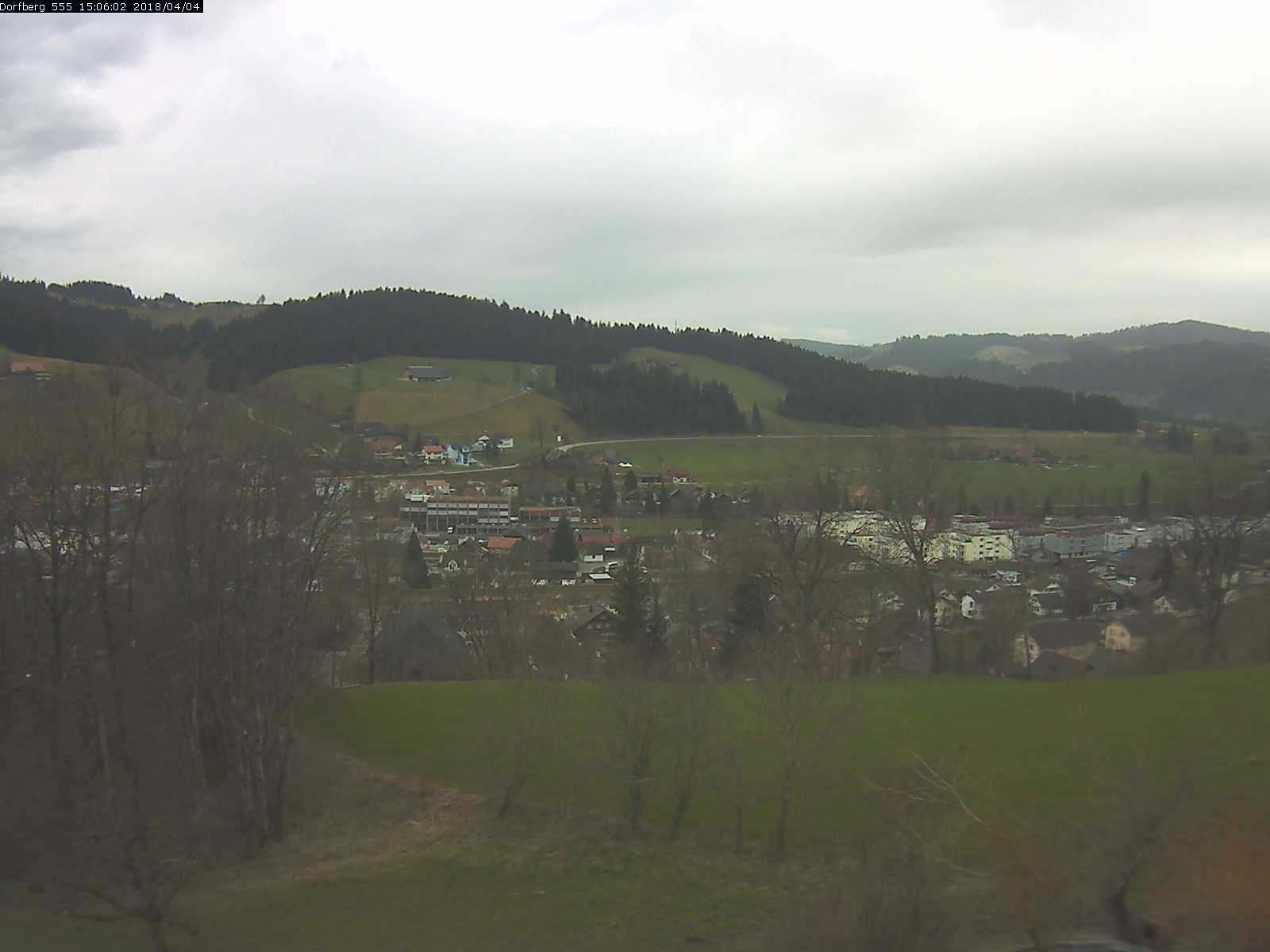 Webcam-Bild: Aussicht vom Dorfberg in Langnau 20180404-150601
