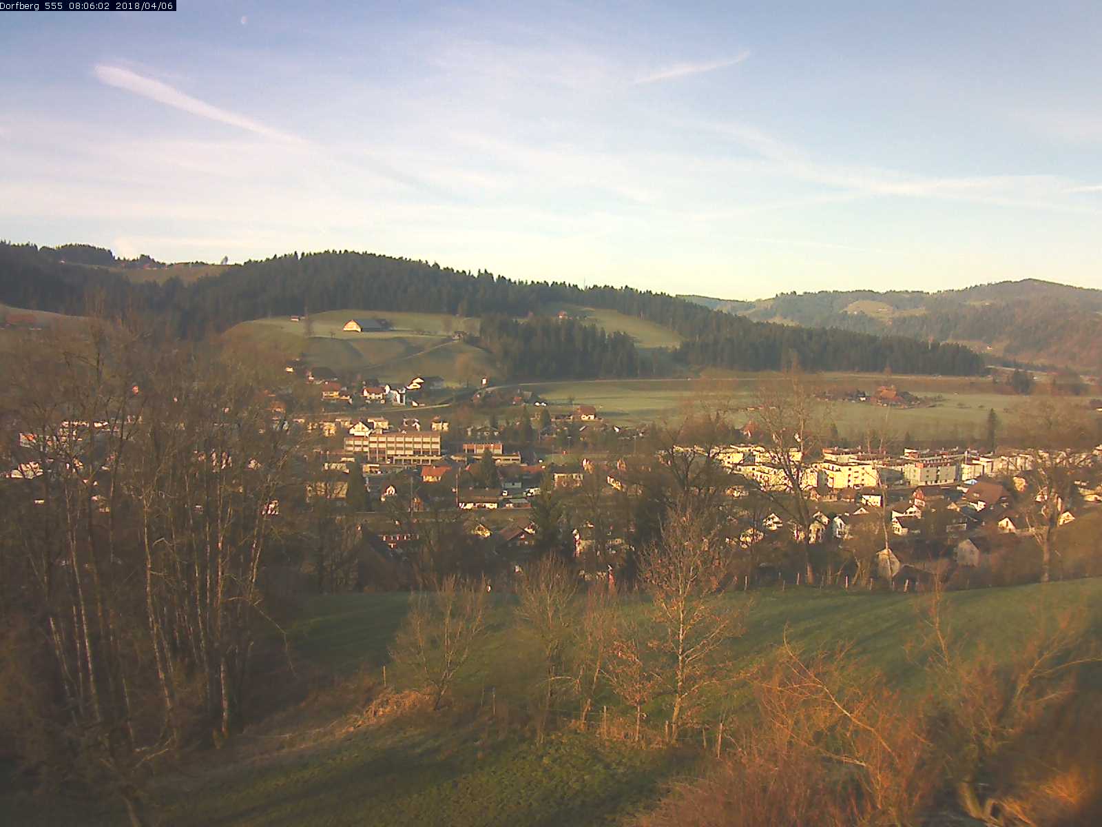 Webcam-Bild: Aussicht vom Dorfberg in Langnau 20180406-080601