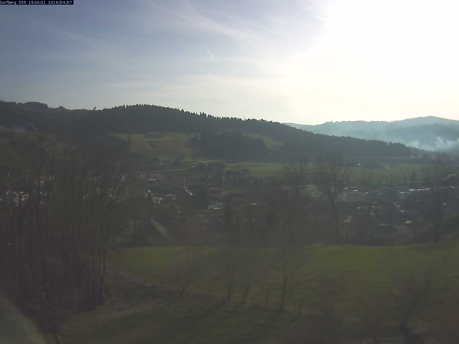 Webcam-Bild: Aussicht vom Dorfberg in Langnau 20180407-180601