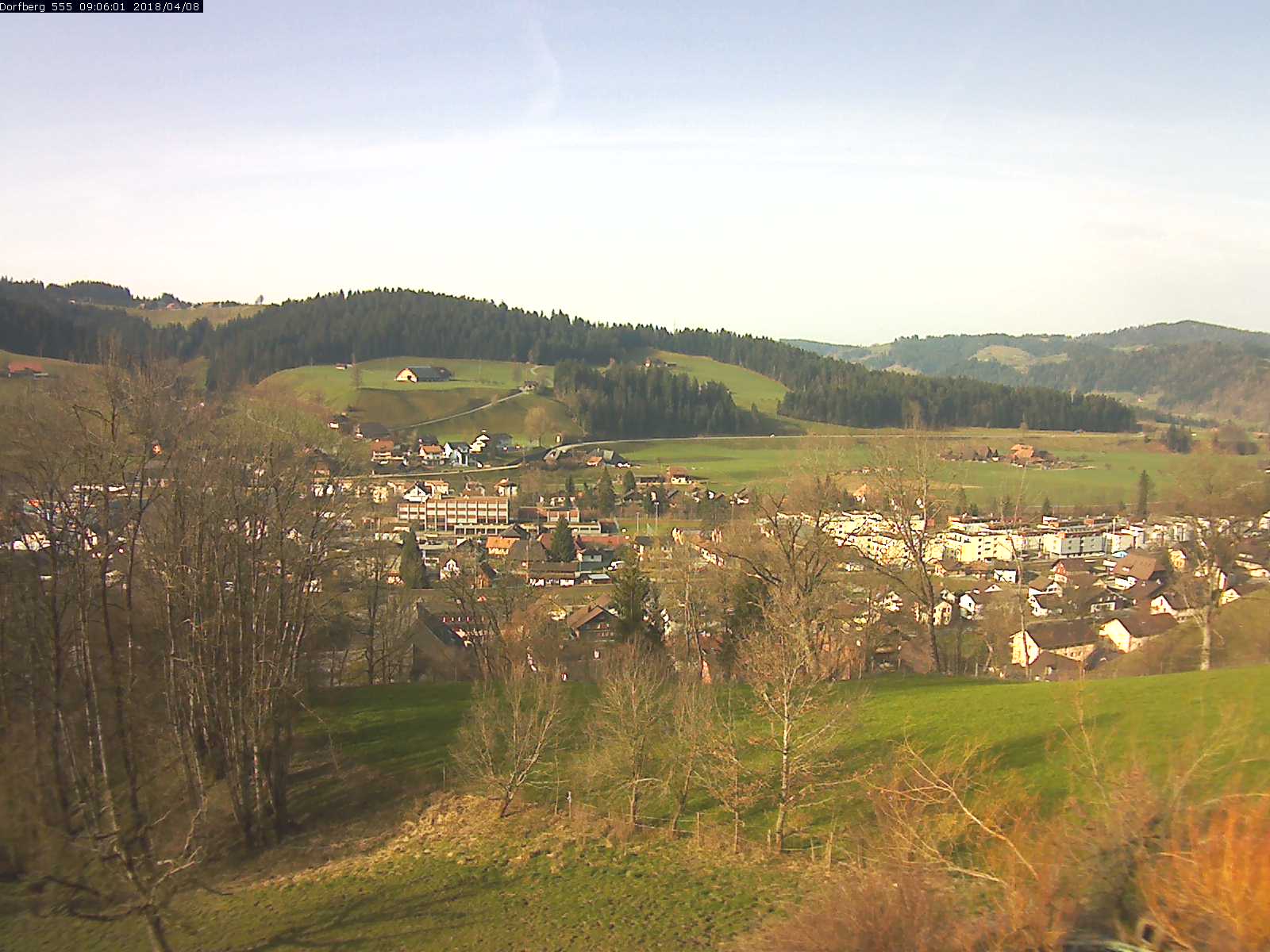 Webcam-Bild: Aussicht vom Dorfberg in Langnau 20180408-090601