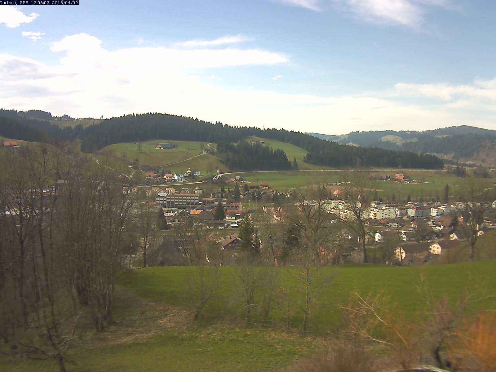Webcam-Bild: Aussicht vom Dorfberg in Langnau 20180409-120601