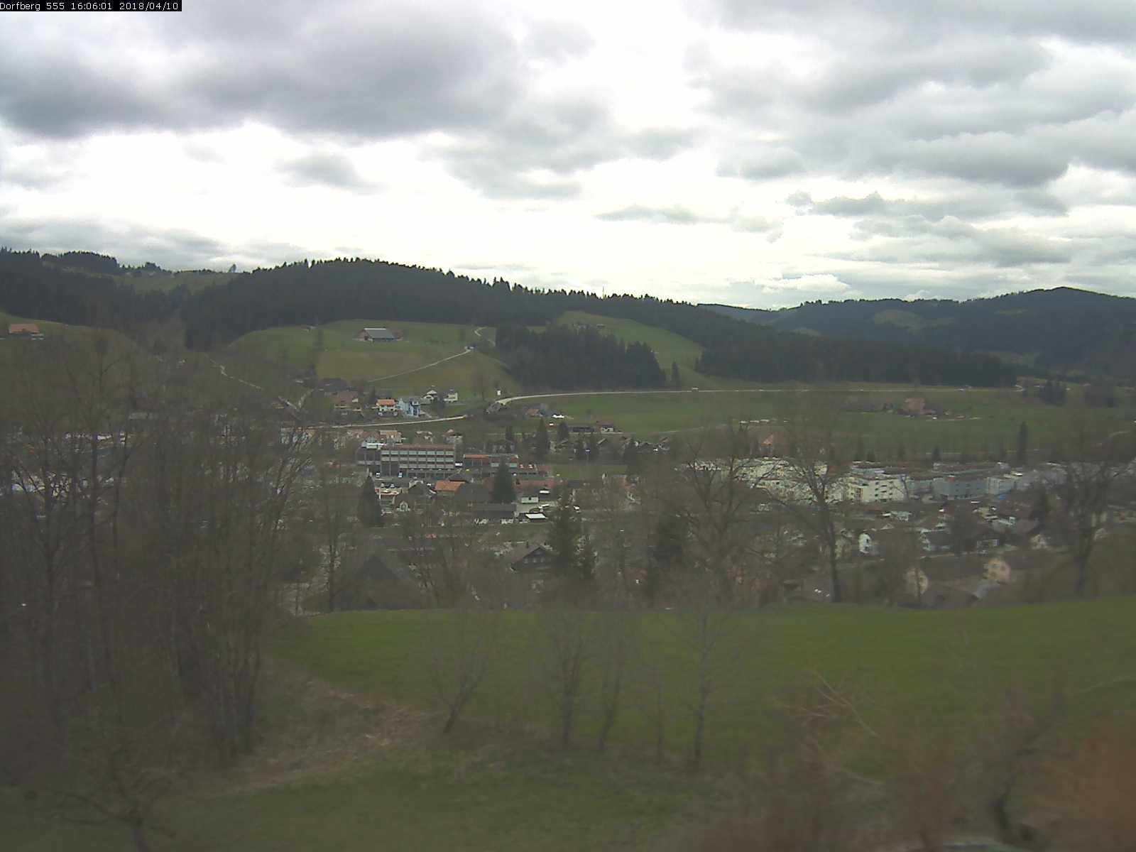 Webcam-Bild: Aussicht vom Dorfberg in Langnau 20180410-160601