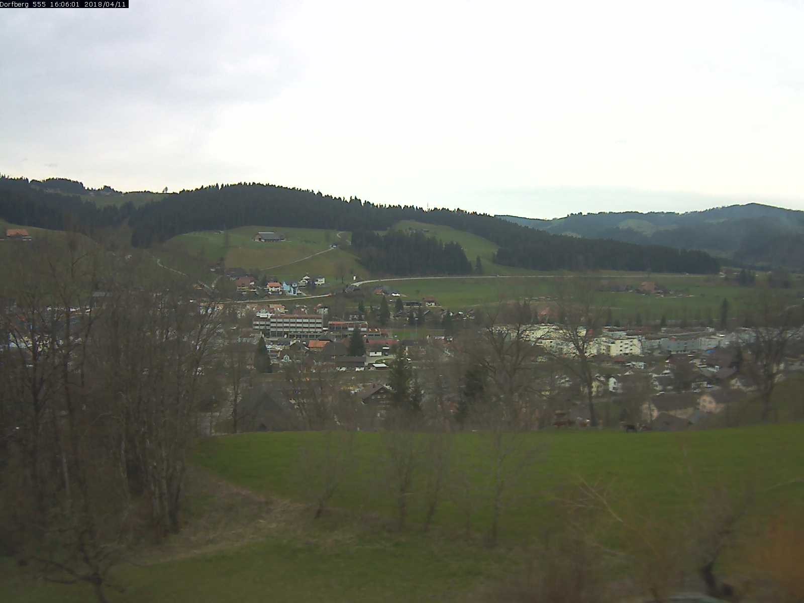 Webcam-Bild: Aussicht vom Dorfberg in Langnau 20180411-160601