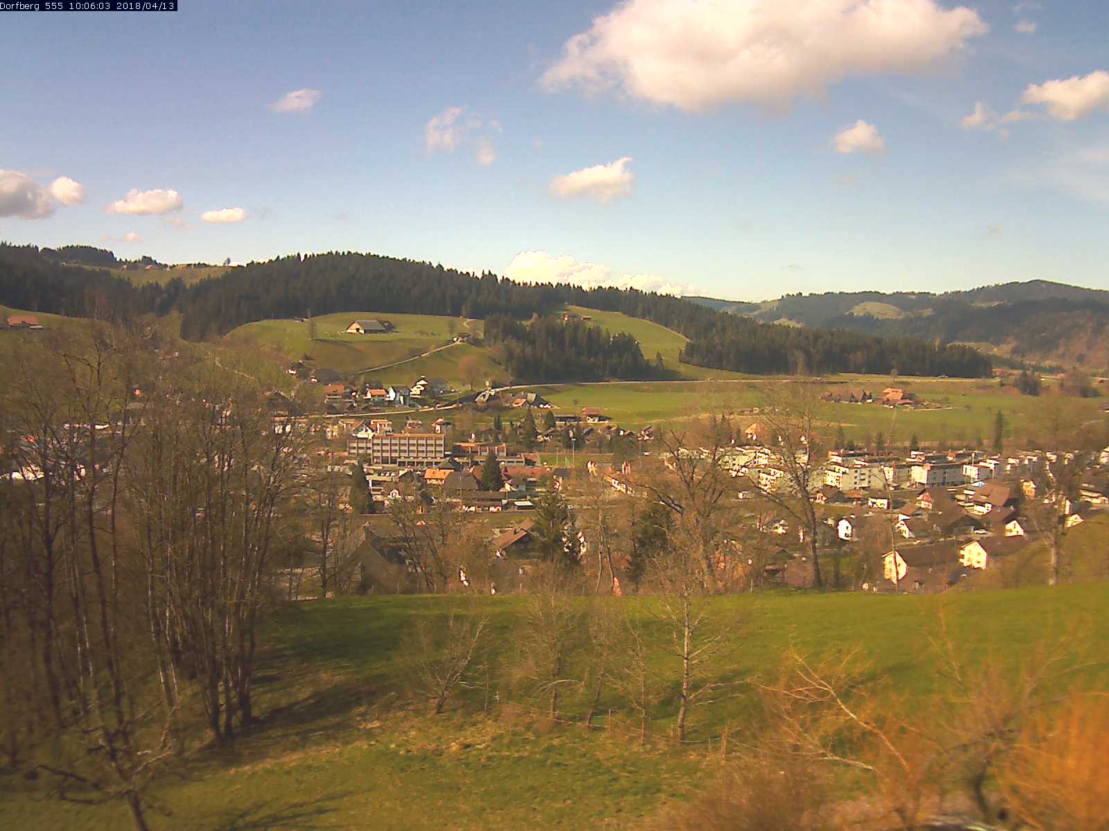 Webcam-Bild: Aussicht vom Dorfberg in Langnau 20180413-100601