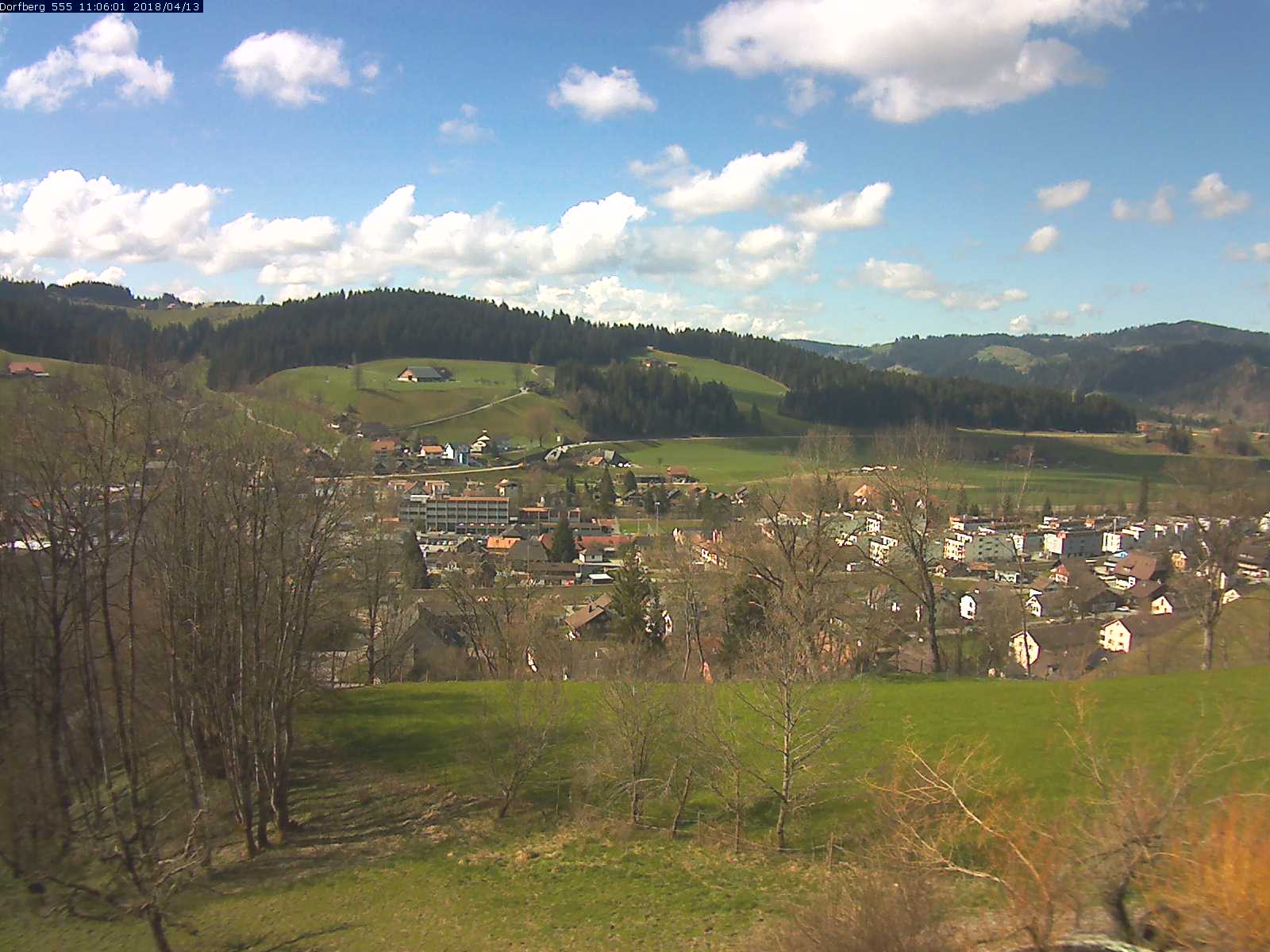 Webcam-Bild: Aussicht vom Dorfberg in Langnau 20180413-110601