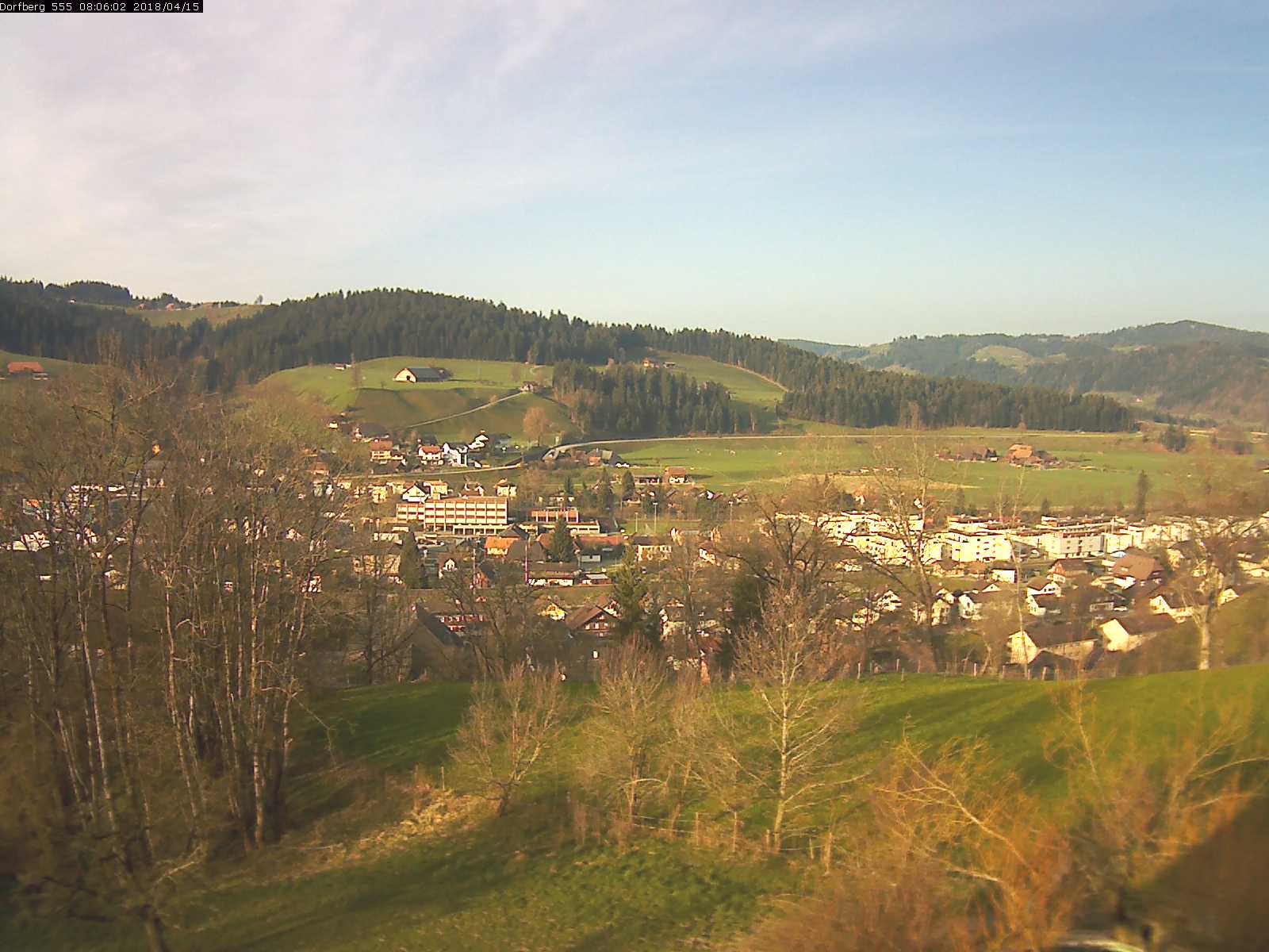 Webcam-Bild: Aussicht vom Dorfberg in Langnau 20180415-080601