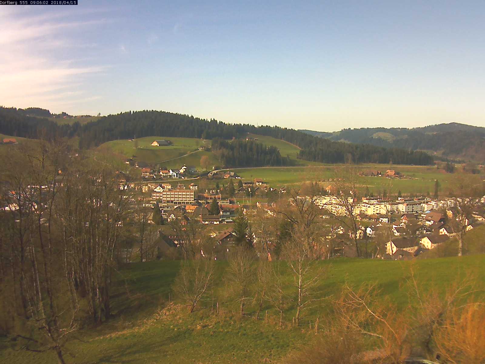 Webcam-Bild: Aussicht vom Dorfberg in Langnau 20180415-090601