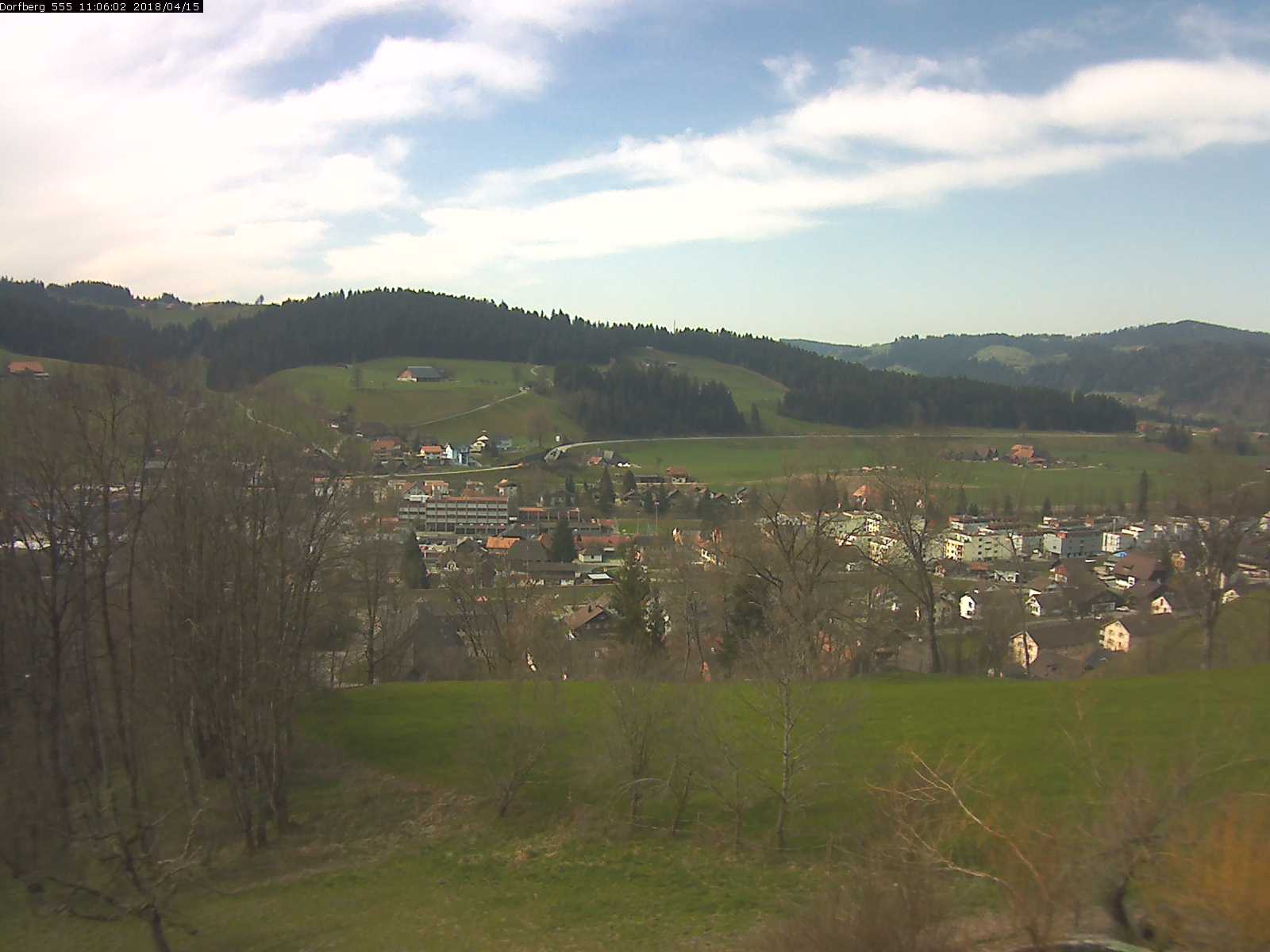 Webcam-Bild: Aussicht vom Dorfberg in Langnau 20180415-110601