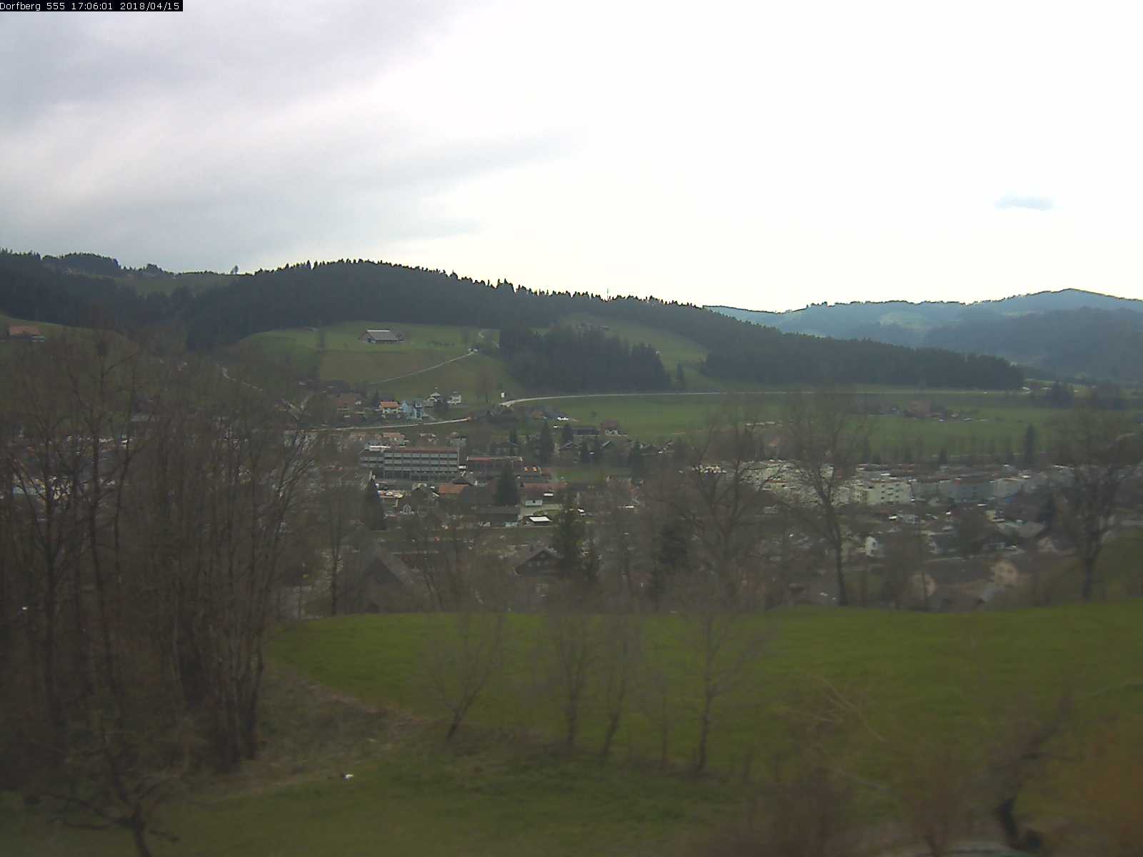 Webcam-Bild: Aussicht vom Dorfberg in Langnau 20180415-170601