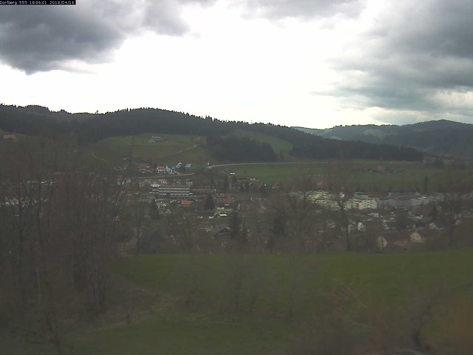 Webcam-Bild: Aussicht vom Dorfberg in Langnau 20180416-180601