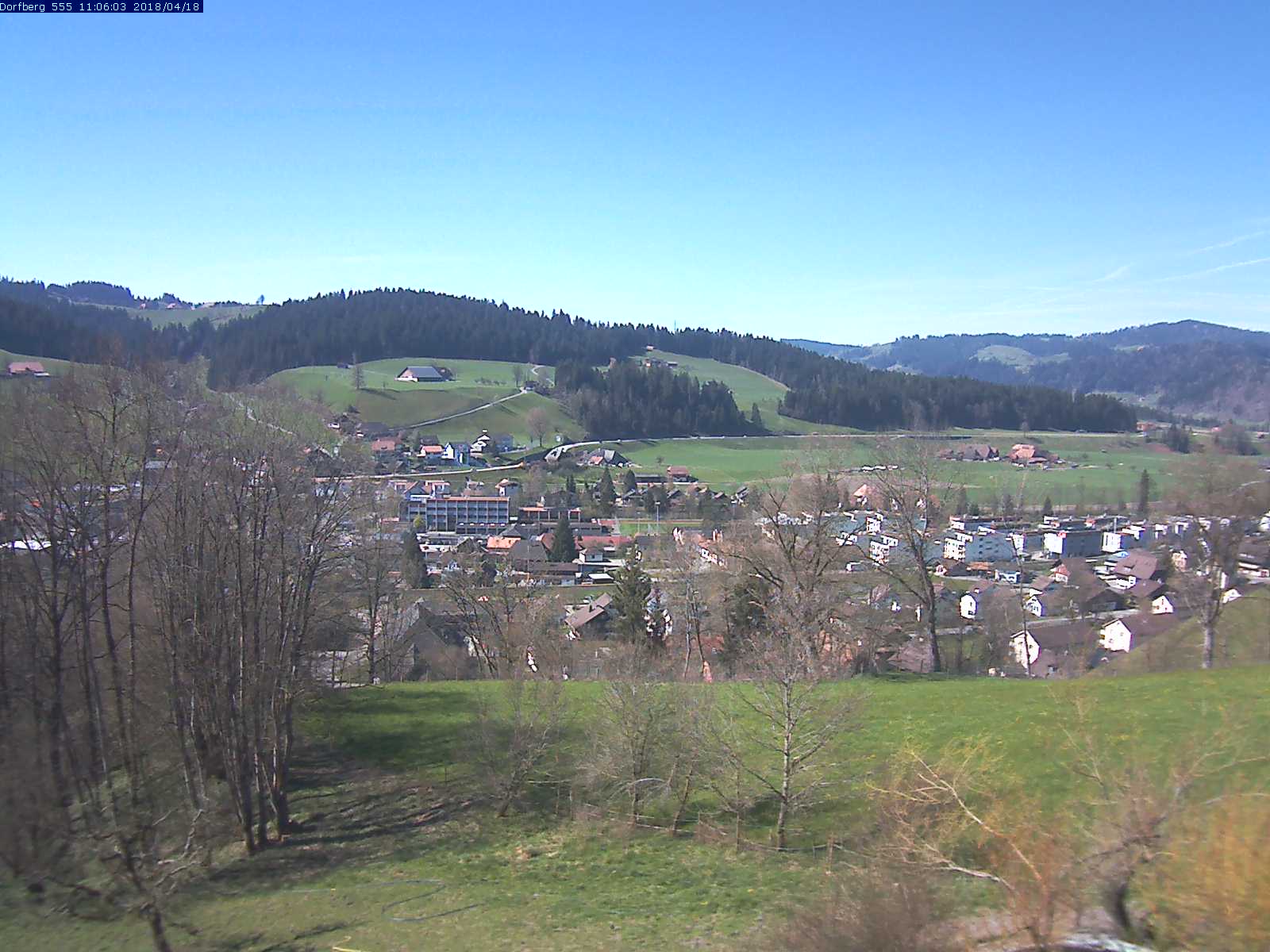 Webcam-Bild: Aussicht vom Dorfberg in Langnau 20180418-110601