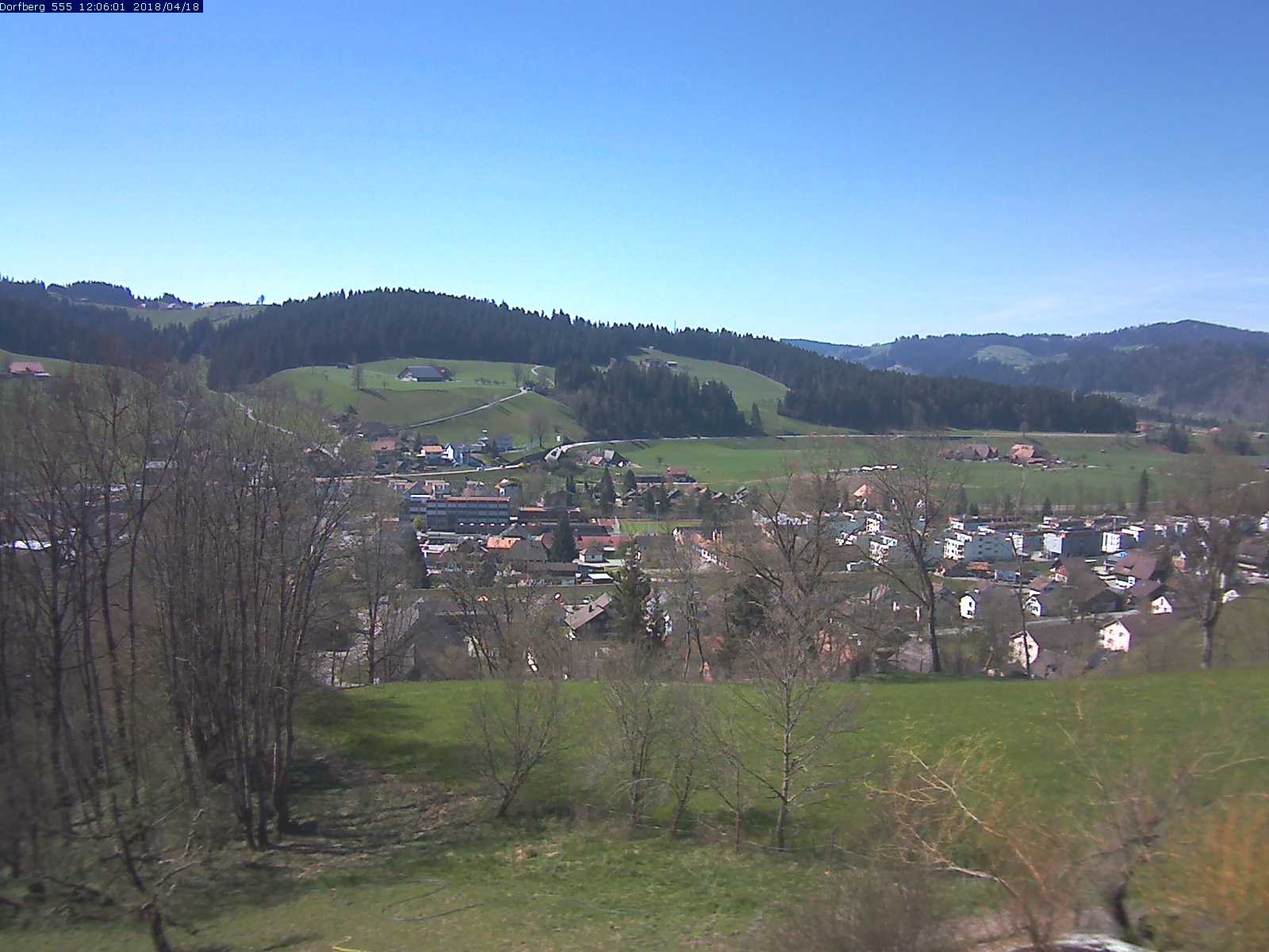 Webcam-Bild: Aussicht vom Dorfberg in Langnau 20180418-120601