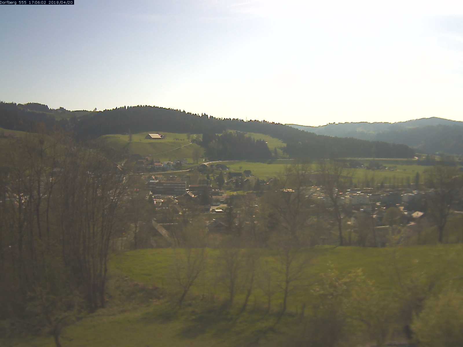 Webcam-Bild: Aussicht vom Dorfberg in Langnau 20180420-170601