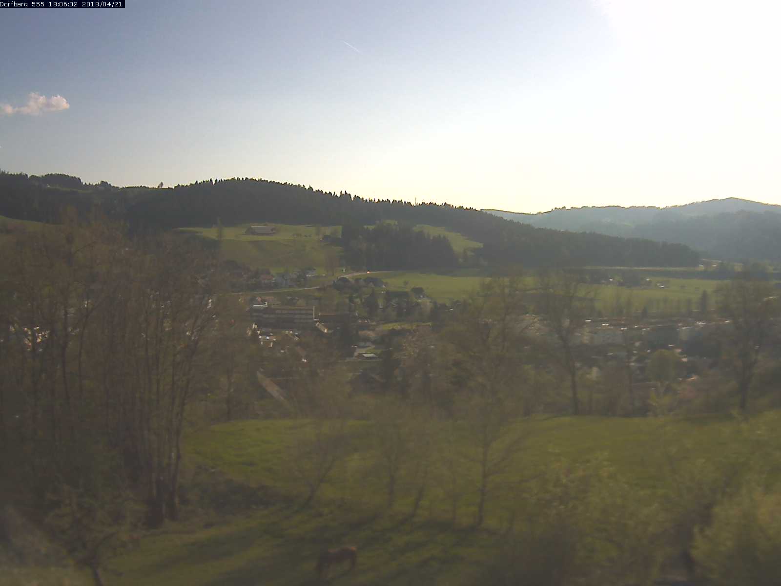 Webcam-Bild: Aussicht vom Dorfberg in Langnau 20180421-180601