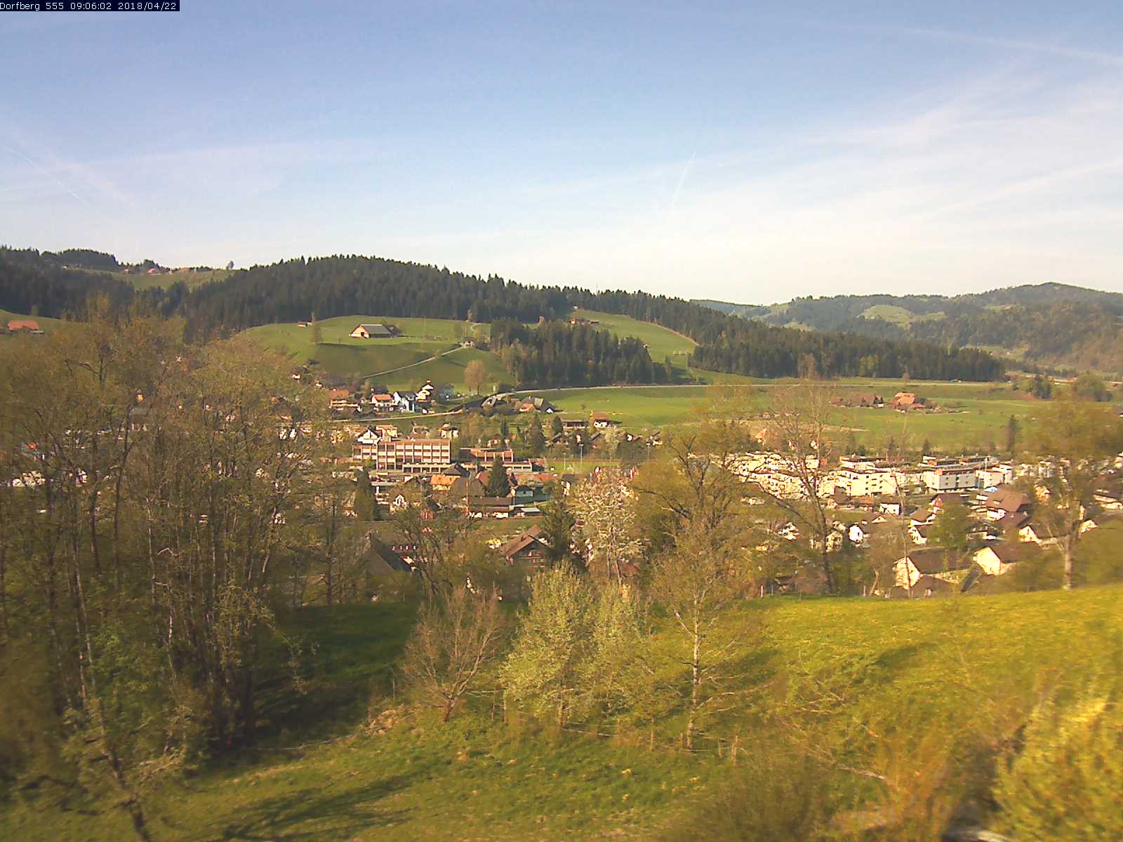 Webcam-Bild: Aussicht vom Dorfberg in Langnau 20180422-090601