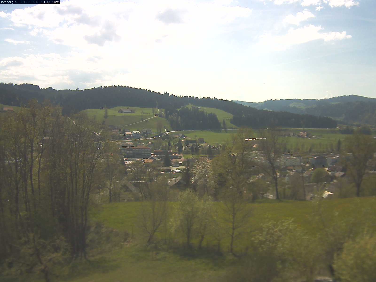 Webcam-Bild: Aussicht vom Dorfberg in Langnau 20180422-150601