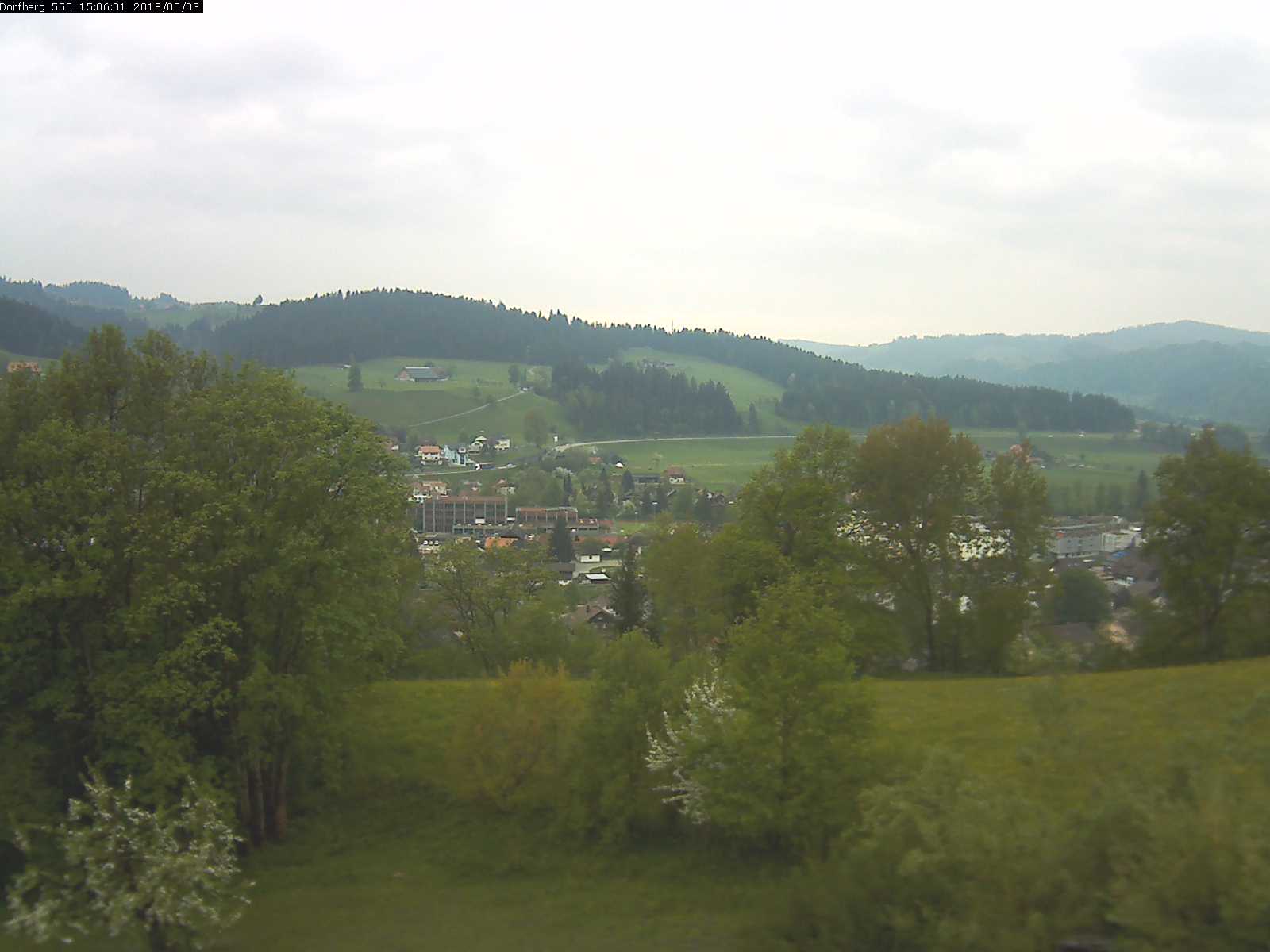Webcam-Bild: Aussicht vom Dorfberg in Langnau 20180503-150601