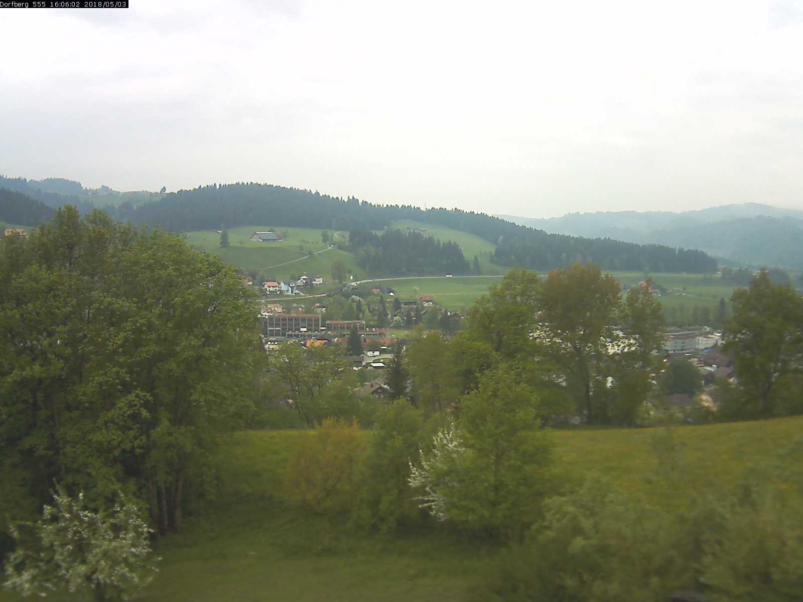 Webcam-Bild: Aussicht vom Dorfberg in Langnau 20180503-160601
