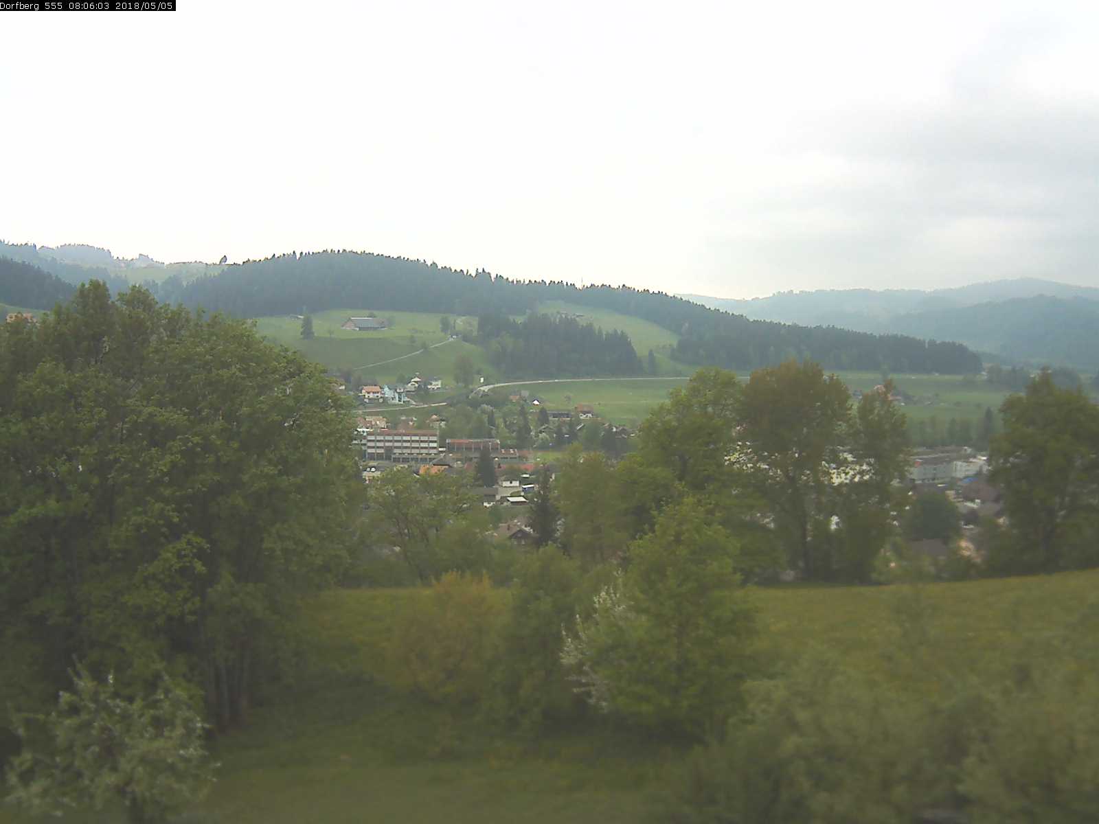 Webcam-Bild: Aussicht vom Dorfberg in Langnau 20180505-080602