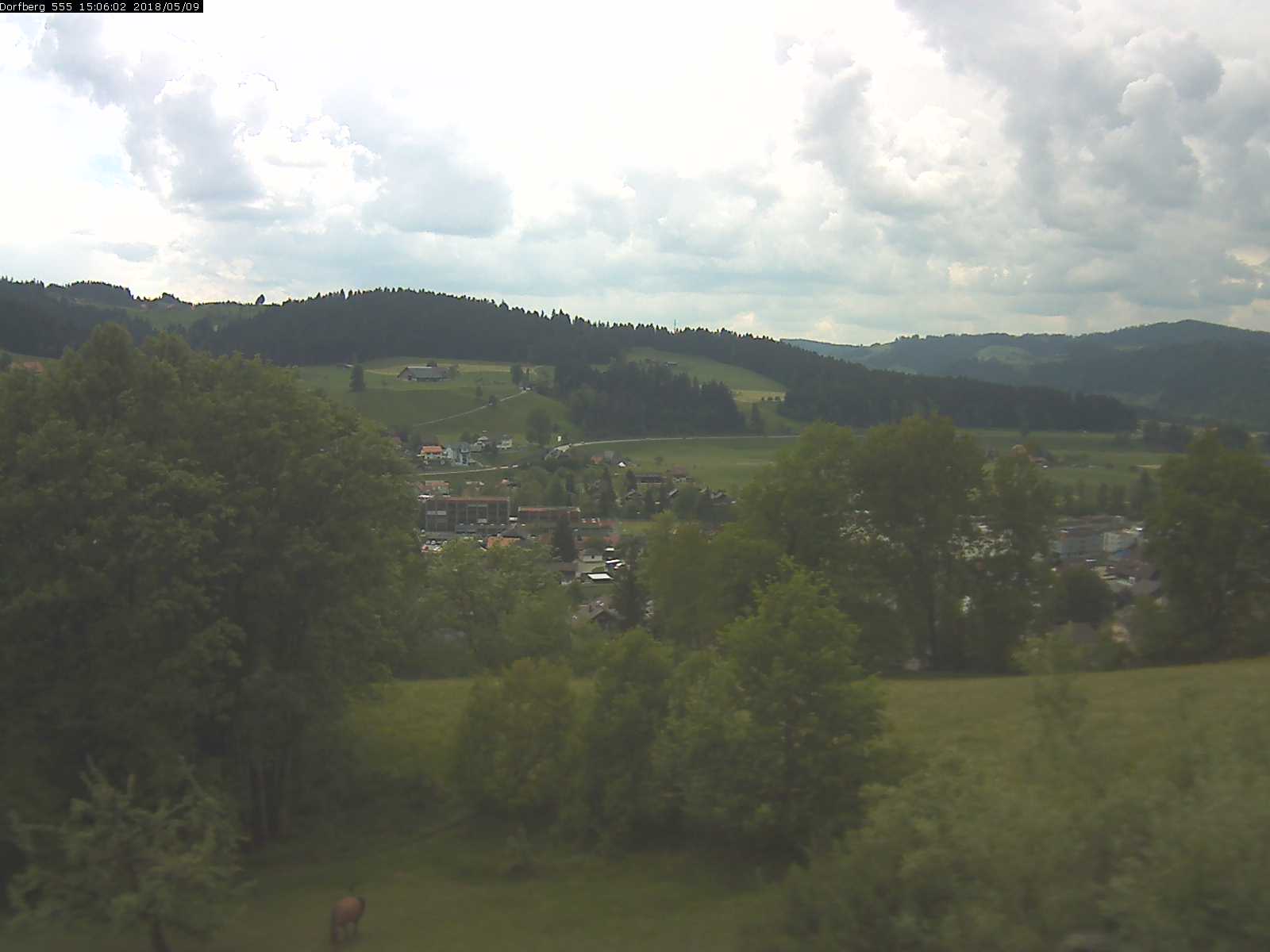 Webcam-Bild: Aussicht vom Dorfberg in Langnau 20180509-150601