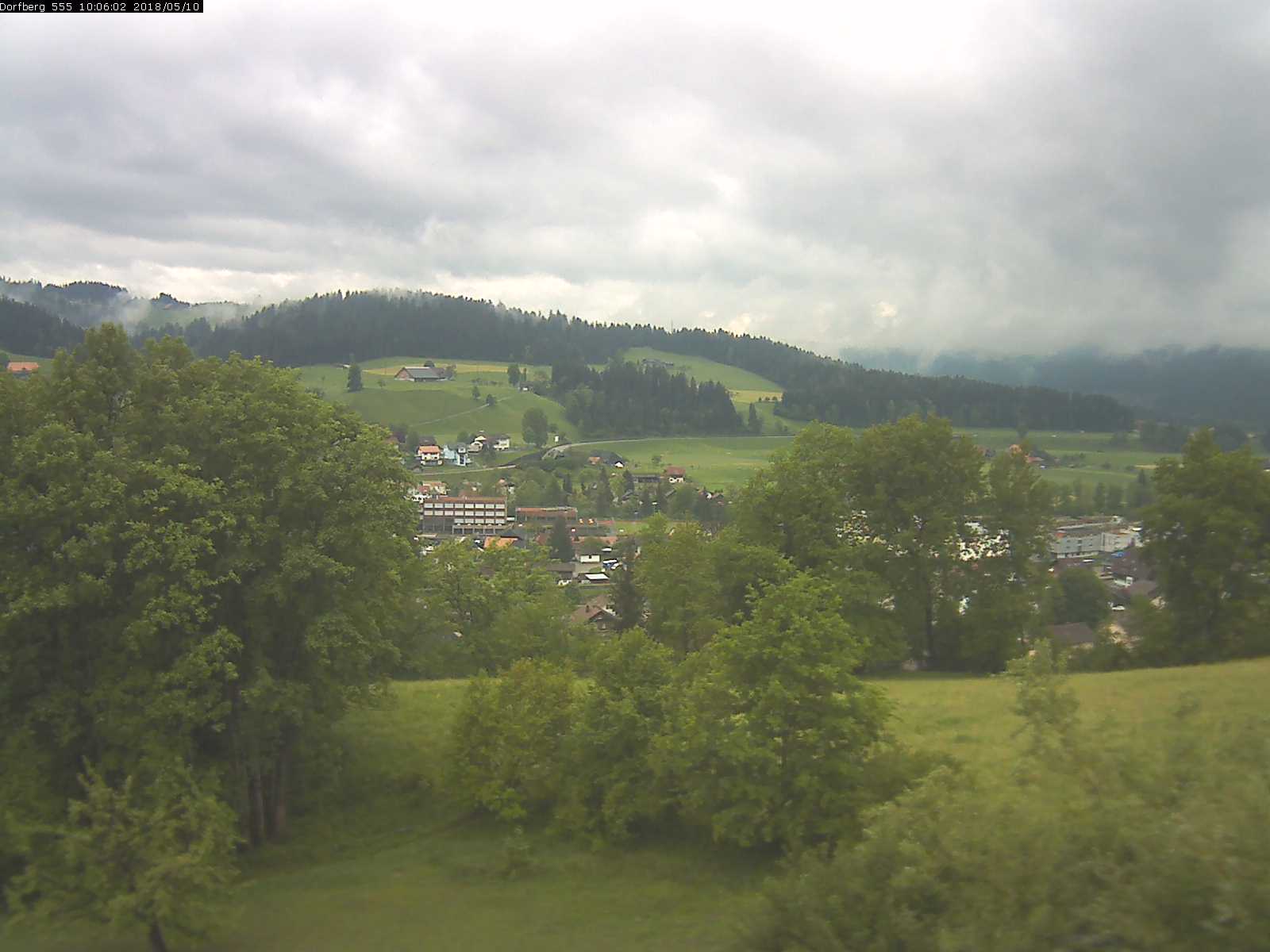 Webcam-Bild: Aussicht vom Dorfberg in Langnau 20180510-100602