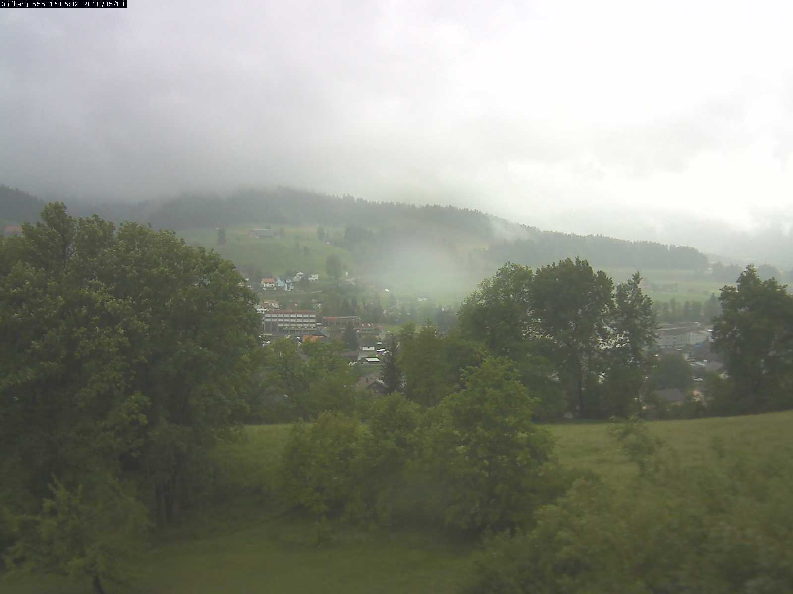 Webcam-Bild: Aussicht vom Dorfberg in Langnau 20180510-160601