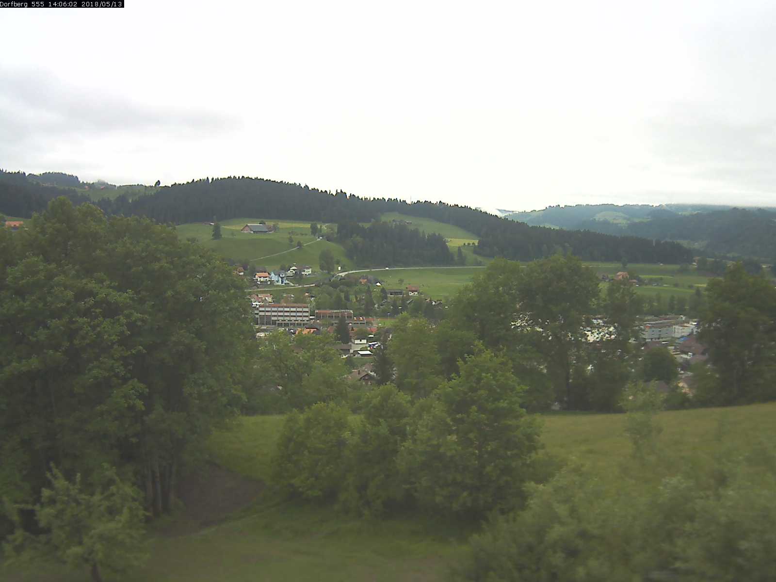 Webcam-Bild: Aussicht vom Dorfberg in Langnau 20180513-140601