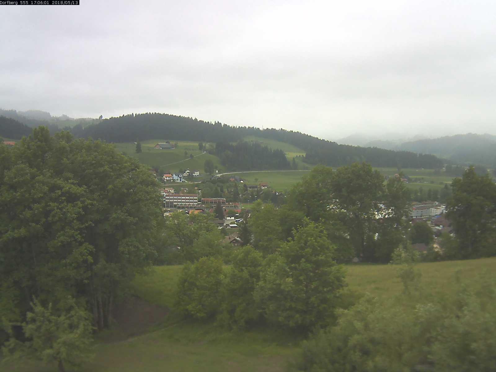 Webcam-Bild: Aussicht vom Dorfberg in Langnau 20180513-170601