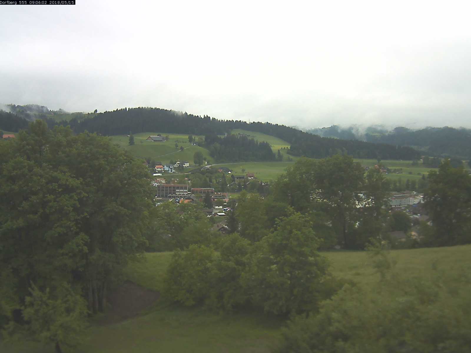 Webcam-Bild: Aussicht vom Dorfberg in Langnau 20180515-090601