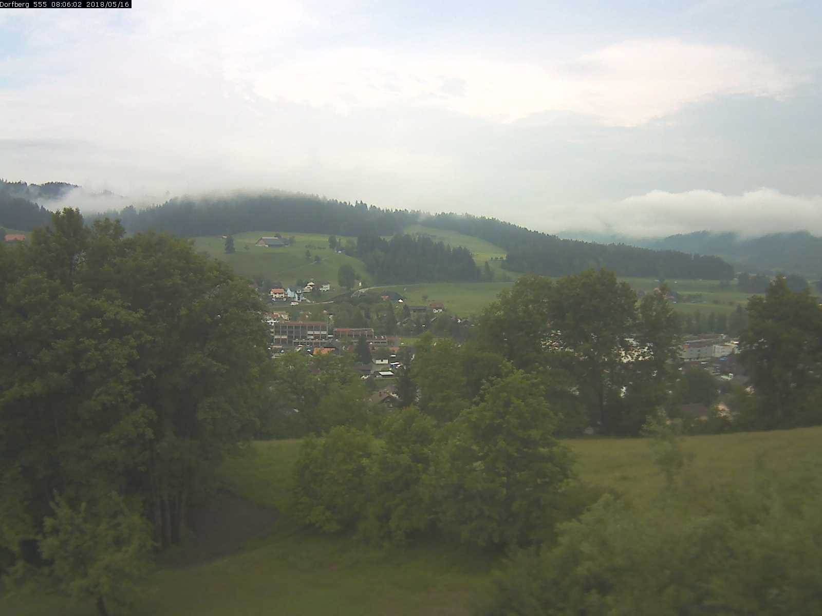 Webcam-Bild: Aussicht vom Dorfberg in Langnau 20180516-080601