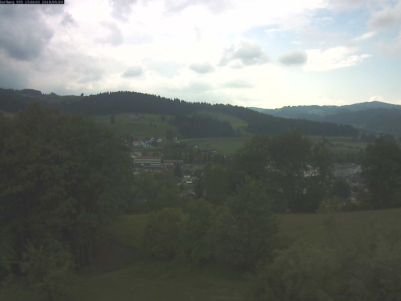 Webcam-Bild: Aussicht vom Dorfberg in Langnau 20180520-150601