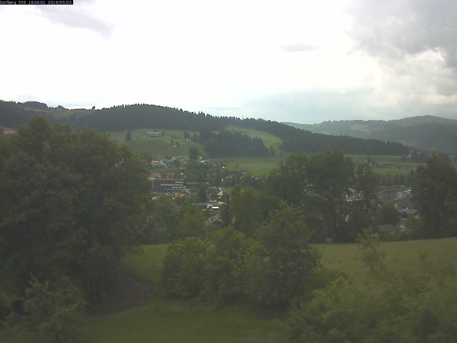 Webcam-Bild: Aussicht vom Dorfberg in Langnau 20180522-180601