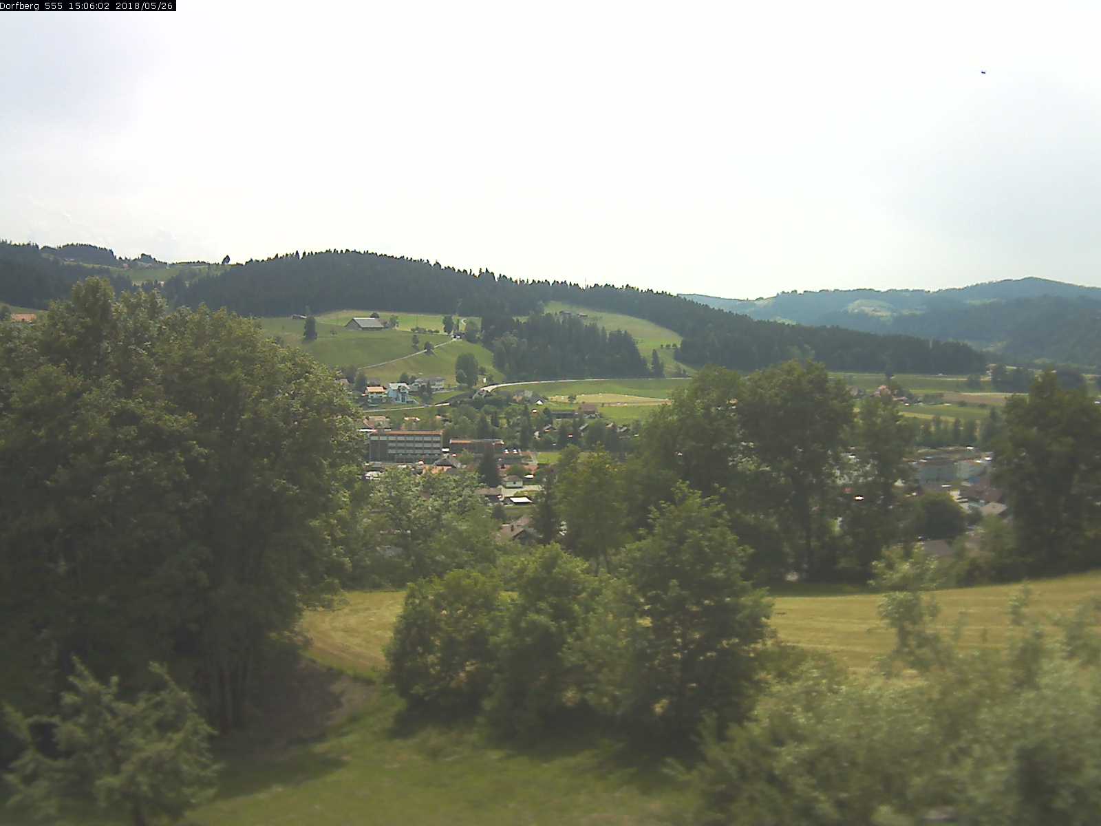 Webcam-Bild: Aussicht vom Dorfberg in Langnau 20180526-150602