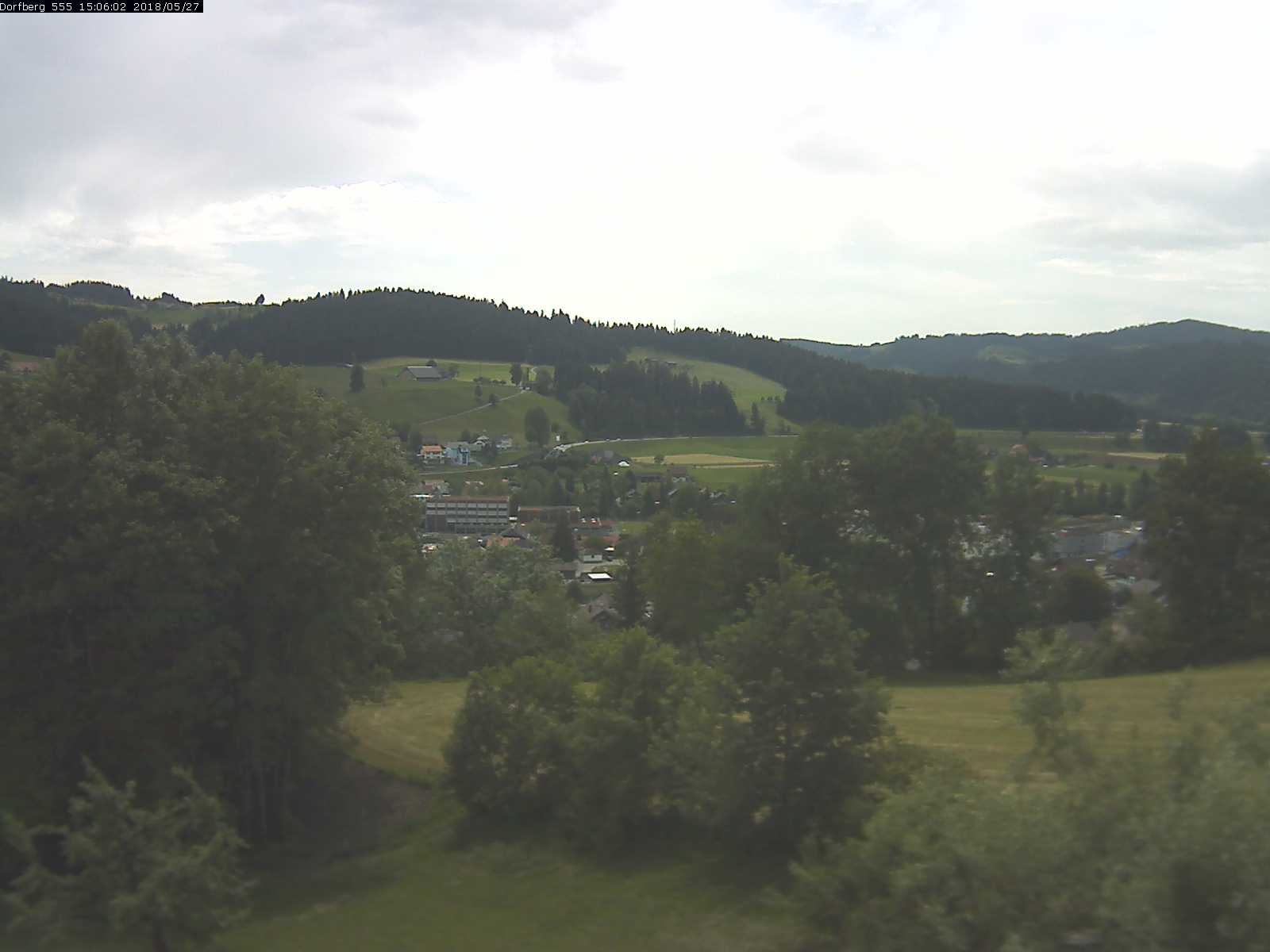 Webcam-Bild: Aussicht vom Dorfberg in Langnau 20180527-150601